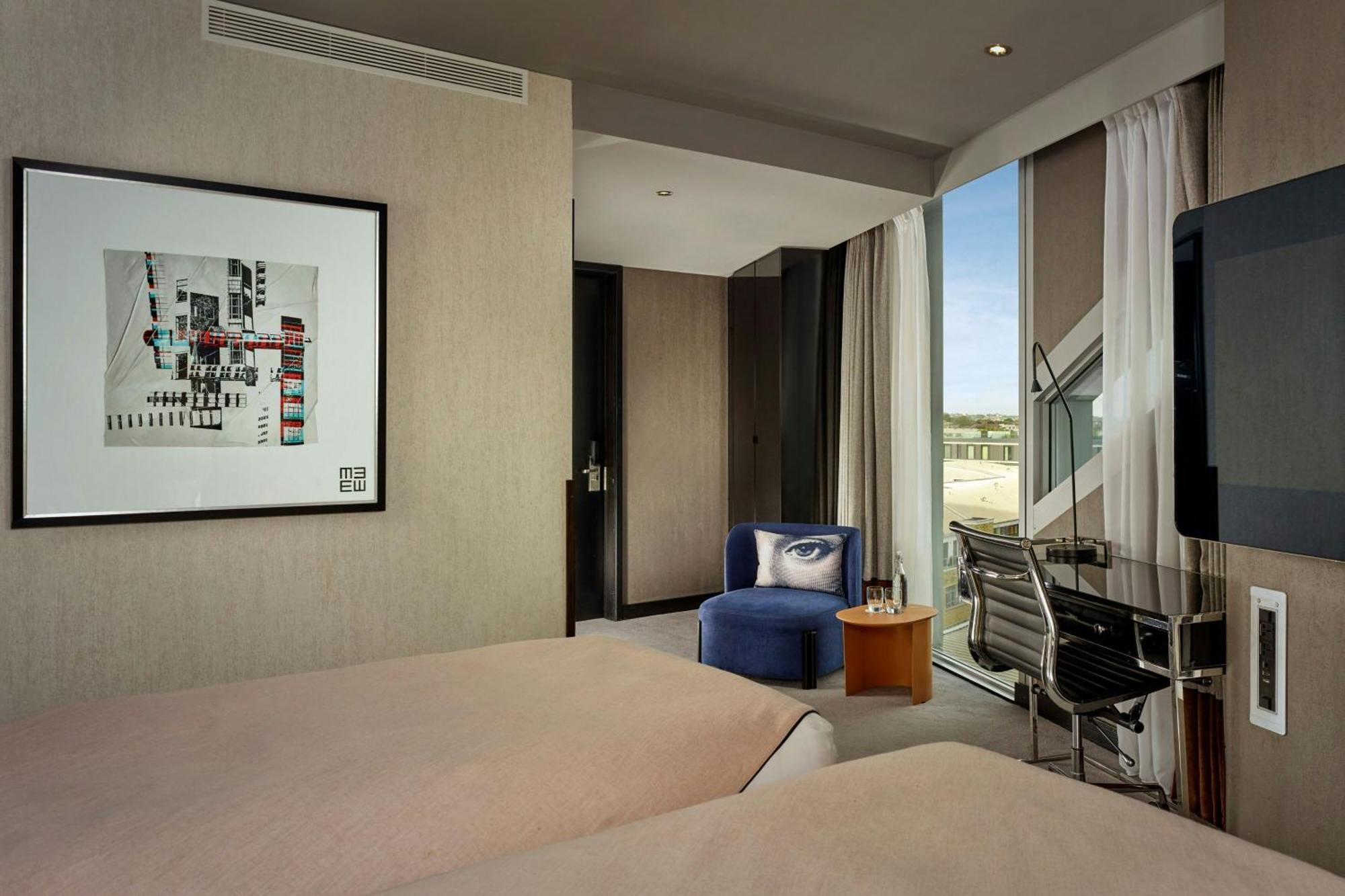Montcalm East, Autograph Collection Londres