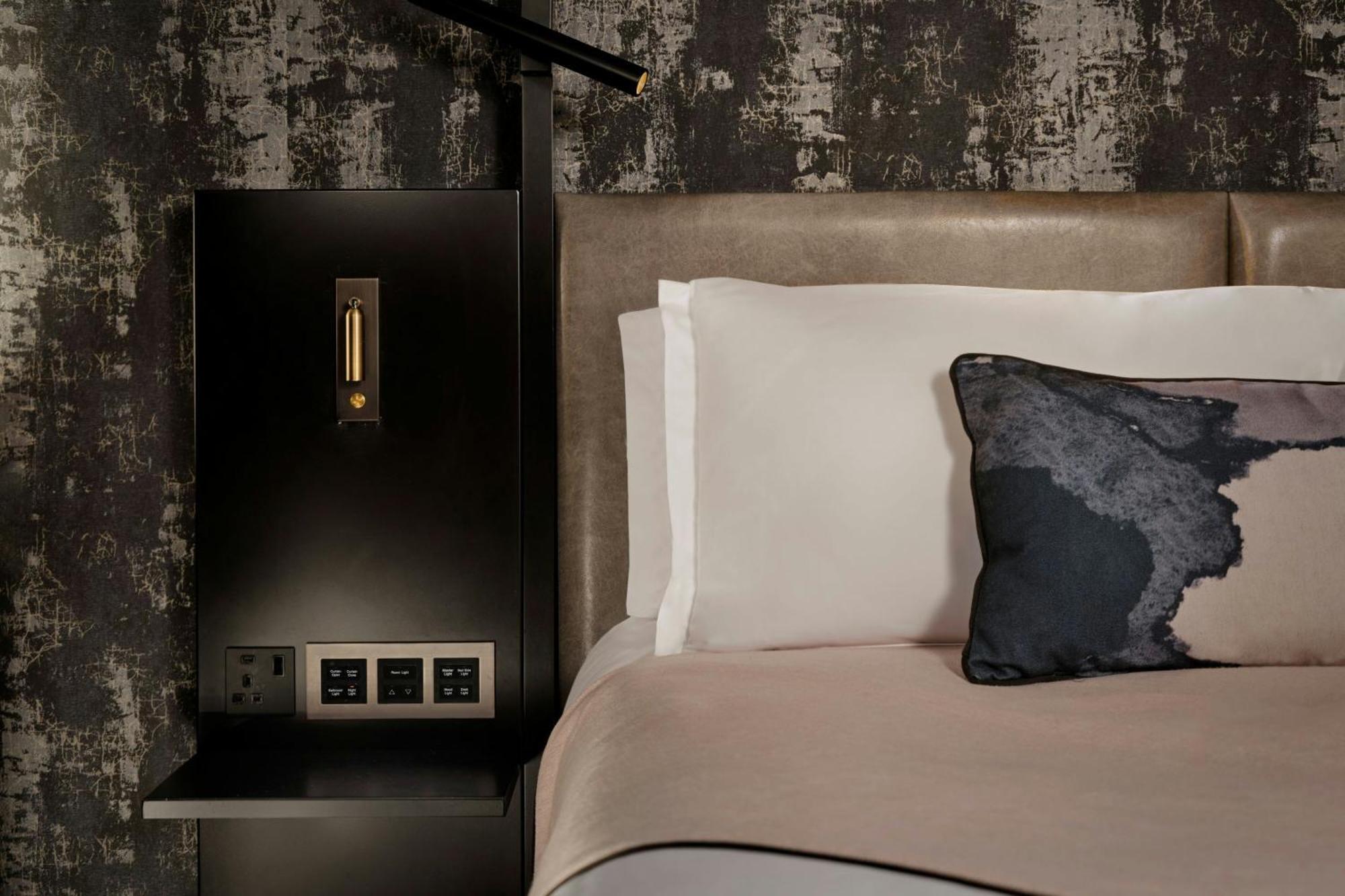 Montcalm East, Autograph Collection 5* Londres
