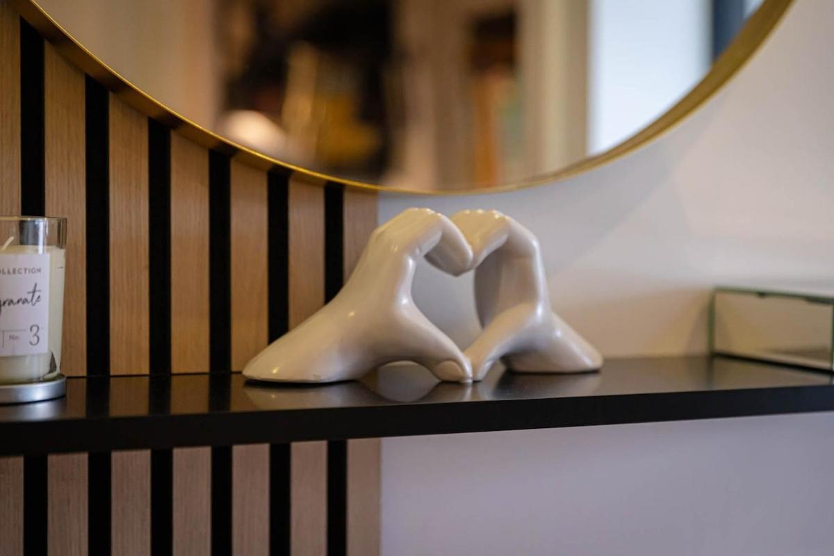 Penthouse - Canary Wharf - 24 Hr Concierge, Gym, Hot Tub, Sauna, Balcony, Terrace Appartement *