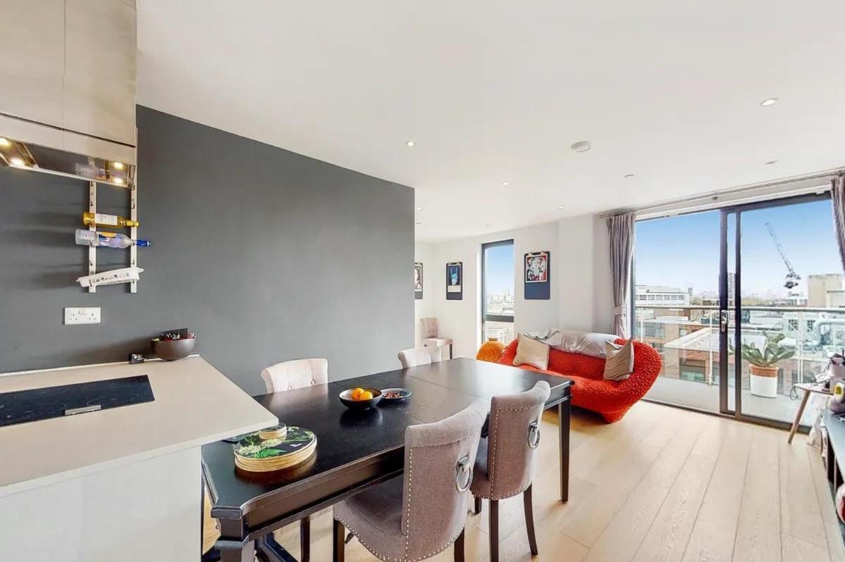 Londwell, Spitalfields & Brick Lane Luxury Balcony Penthouse London