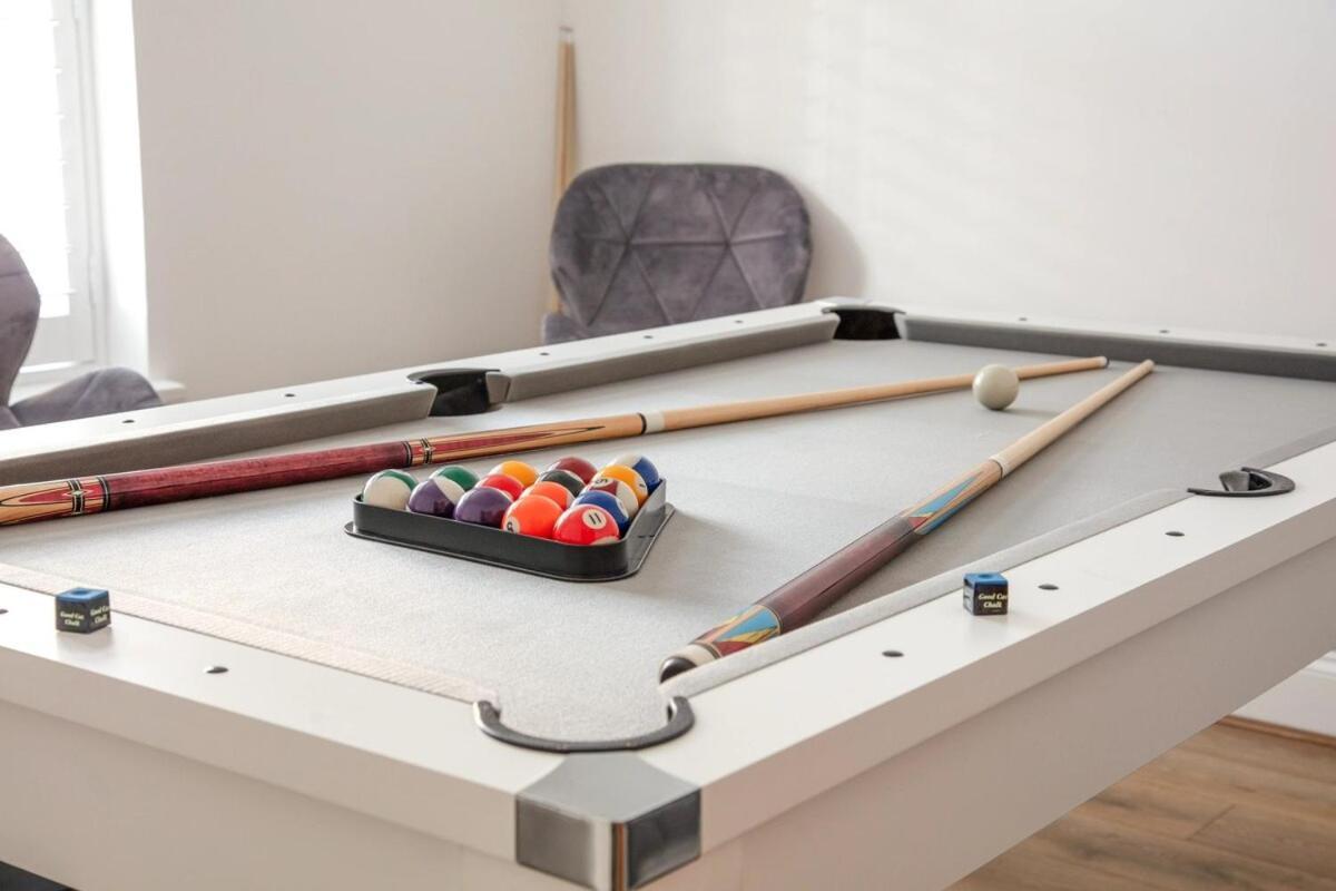 Appartement Spacious 3 Bedroom With Ps5 And Pool Table Near O2 Arena Canary Wharf And Elizabeth Line To Londres
