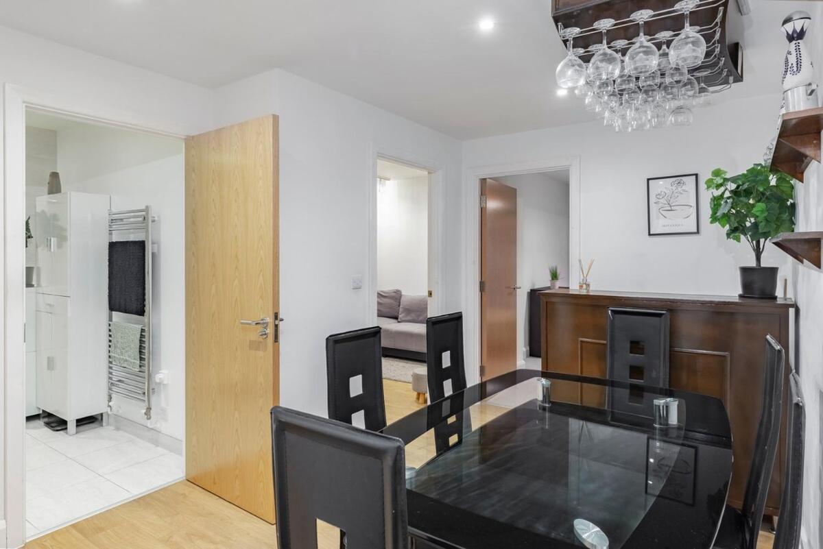 Cozy 2 Bedrooms, Devons Rd Dlr Appartement