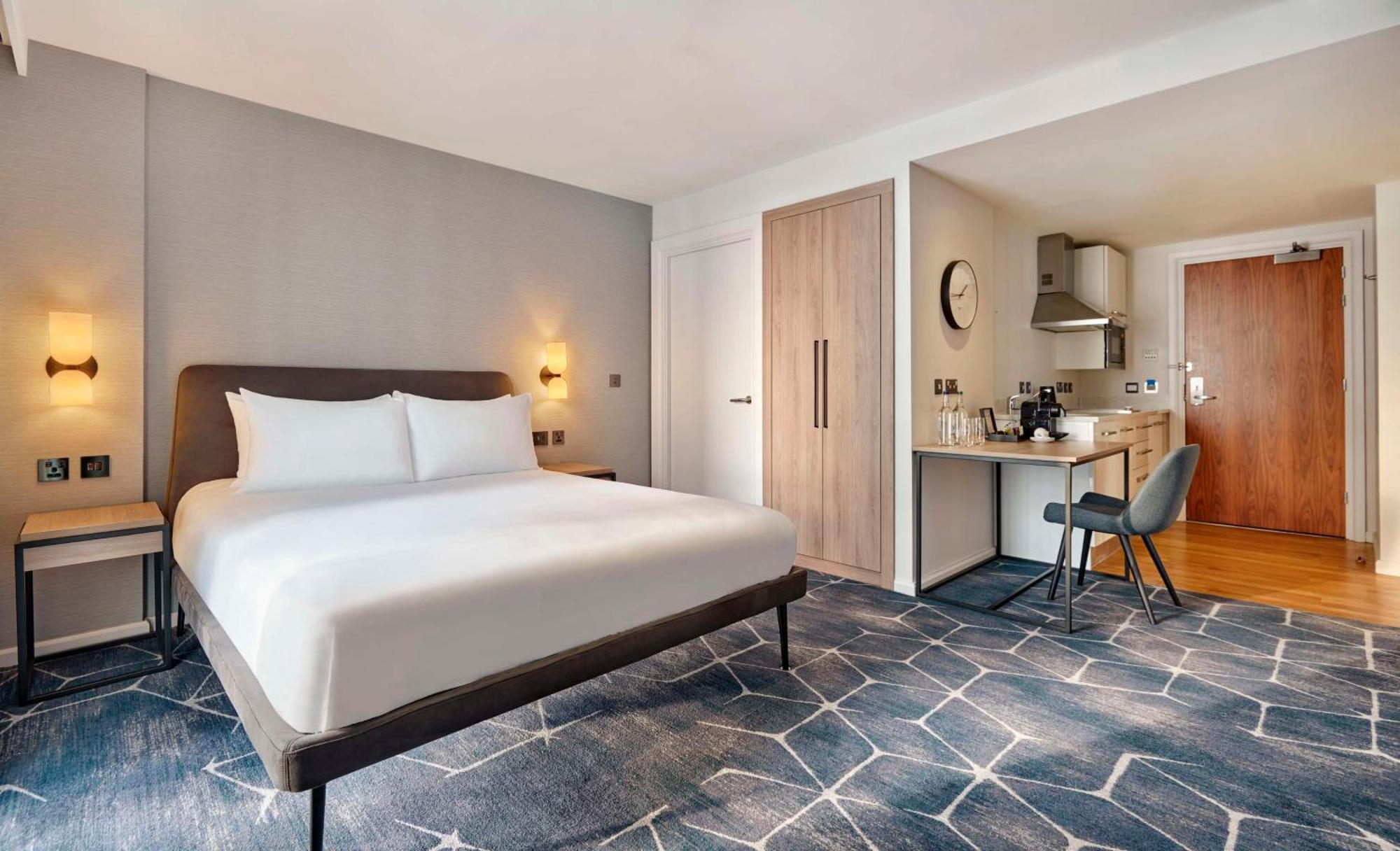 Hyatt House Stratford - 4* London