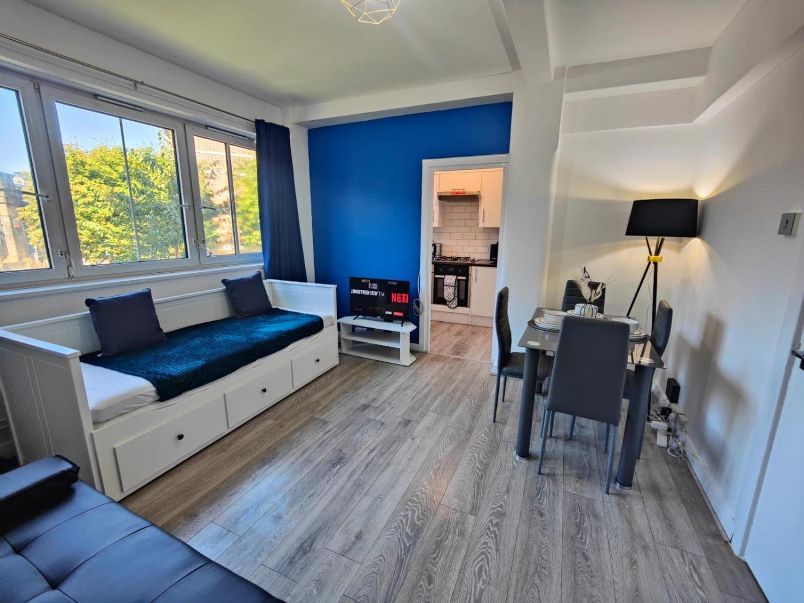 Bright 1 Bed Flat Near Bridge Apartamento