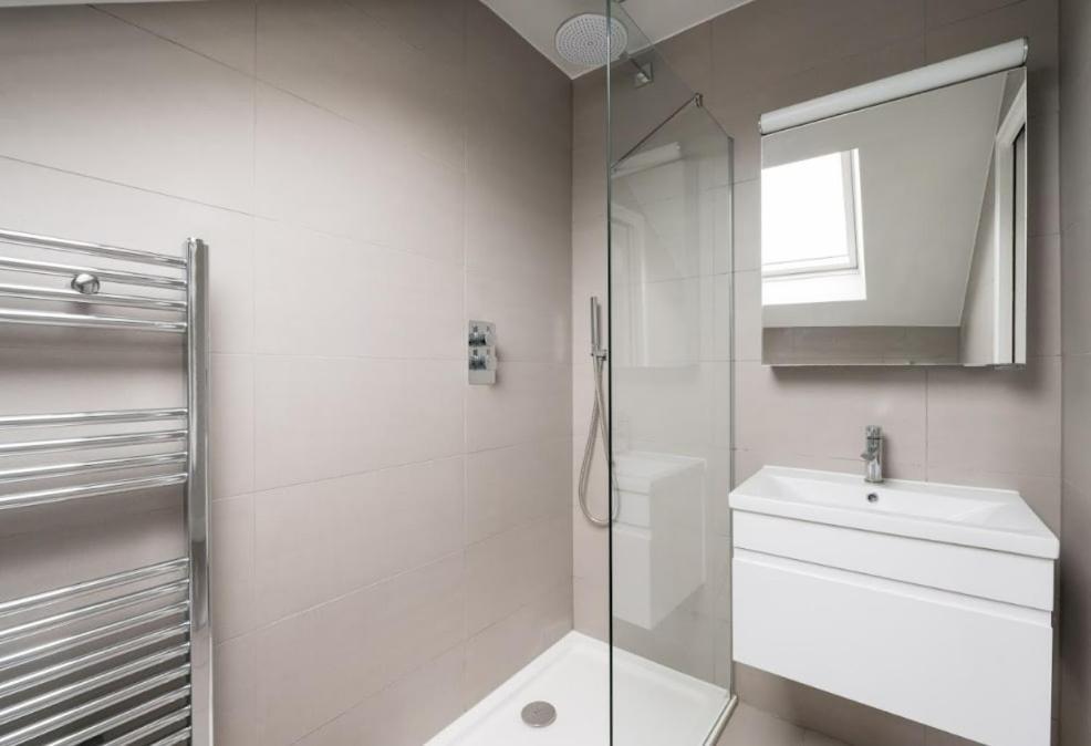 Contemporary 2 Bed Loft Honor Oak, Londres