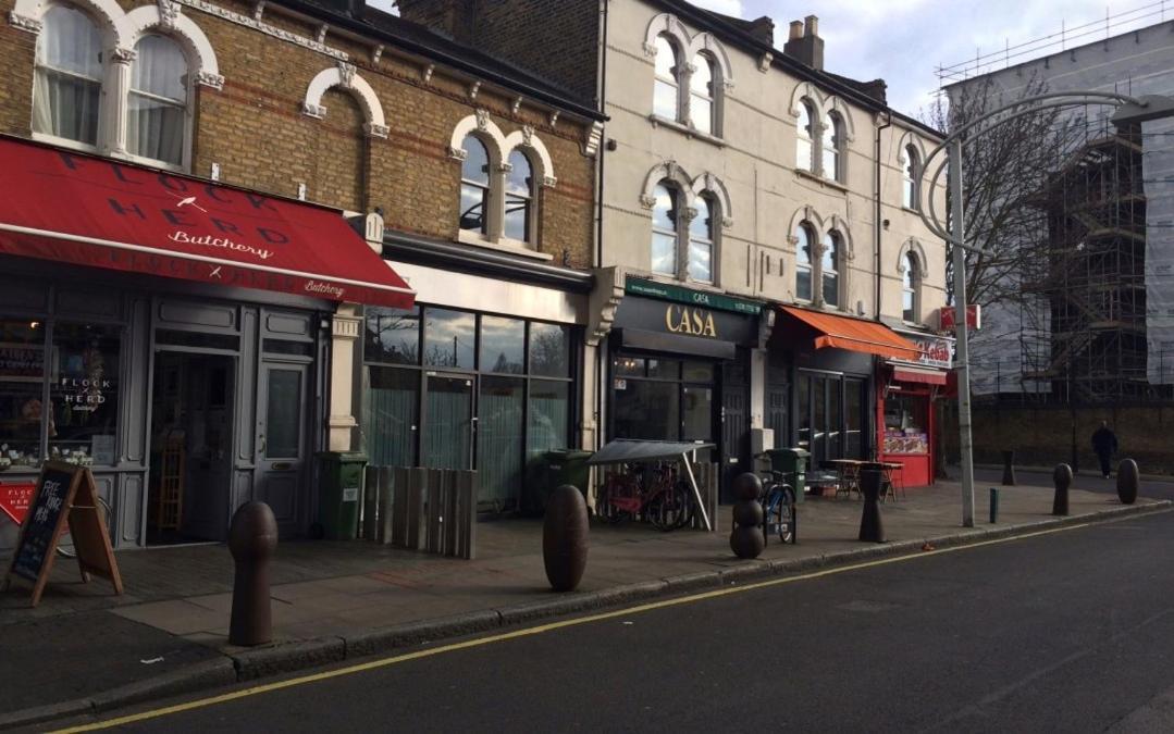 Free Parking 4 Beds Flat 15 Min Train To Victoria Bridge St Paul Cathedral Appartement *