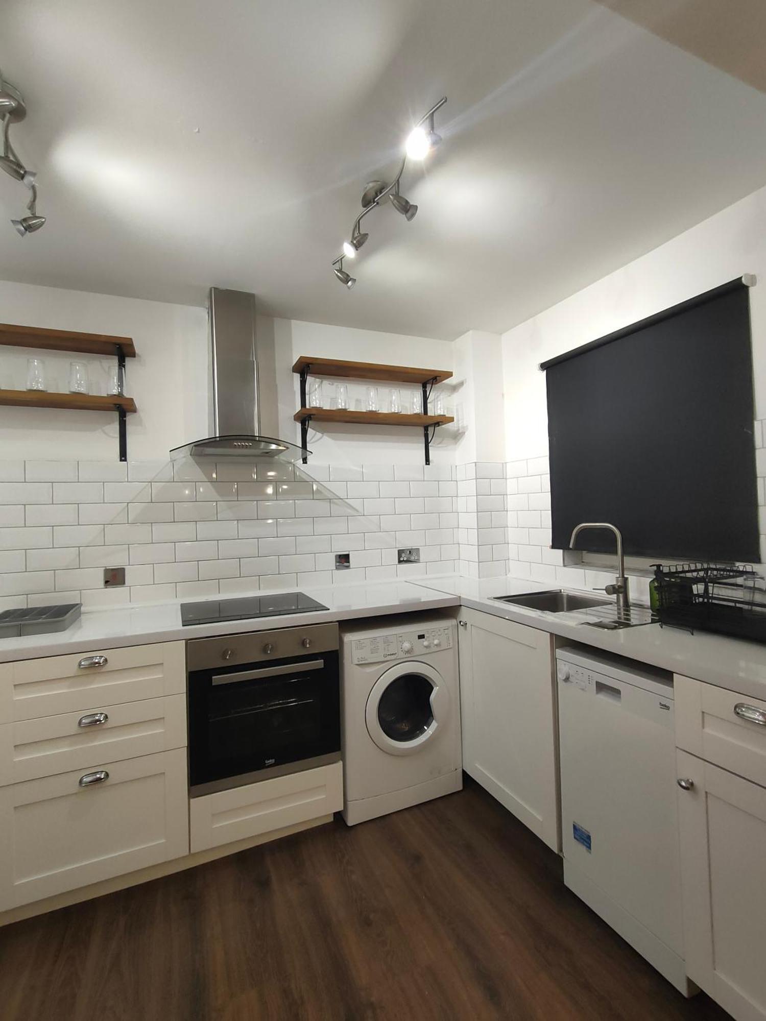 Free Parking 4 Beds Flat 15 Min Train To Victoria Bridge St Paul Cathedral Appartement *