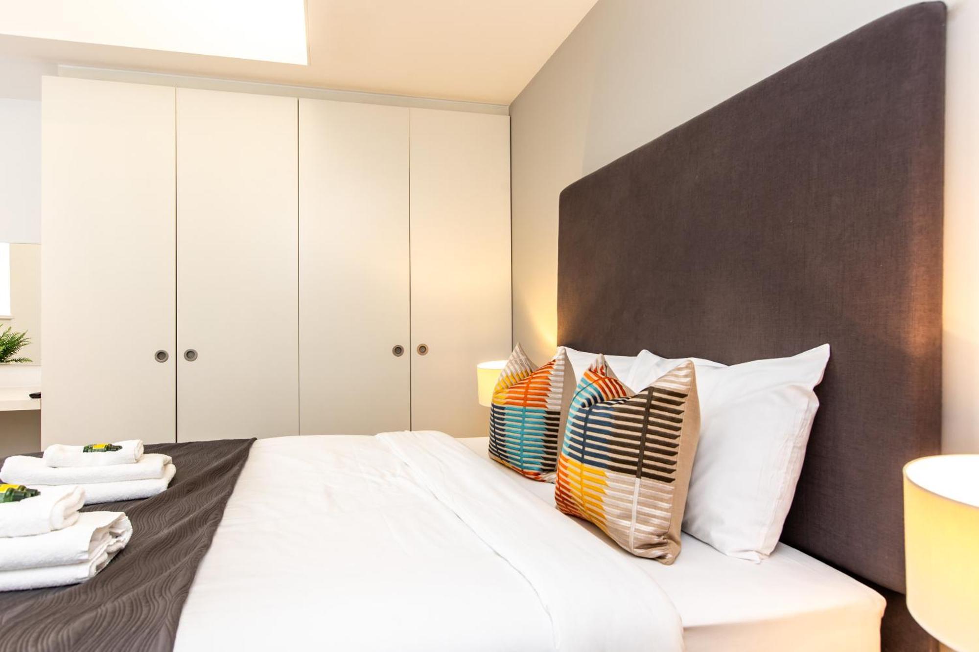 Appartement Contemporary 1br Near Monument St!