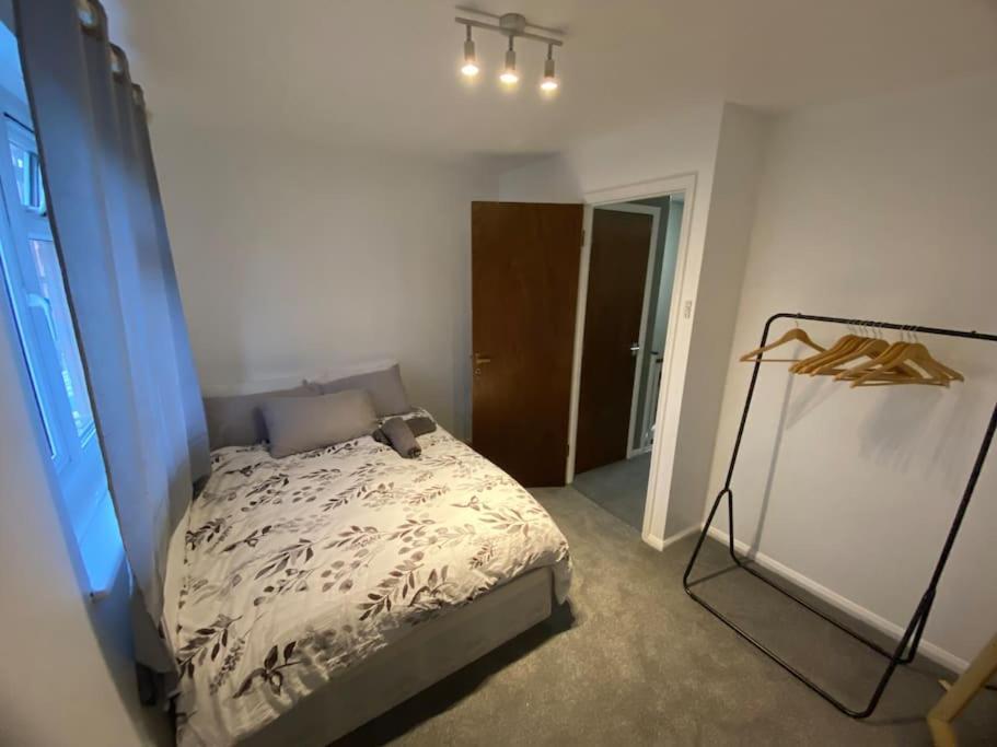 Entire 1 Bedroom House Apartamento