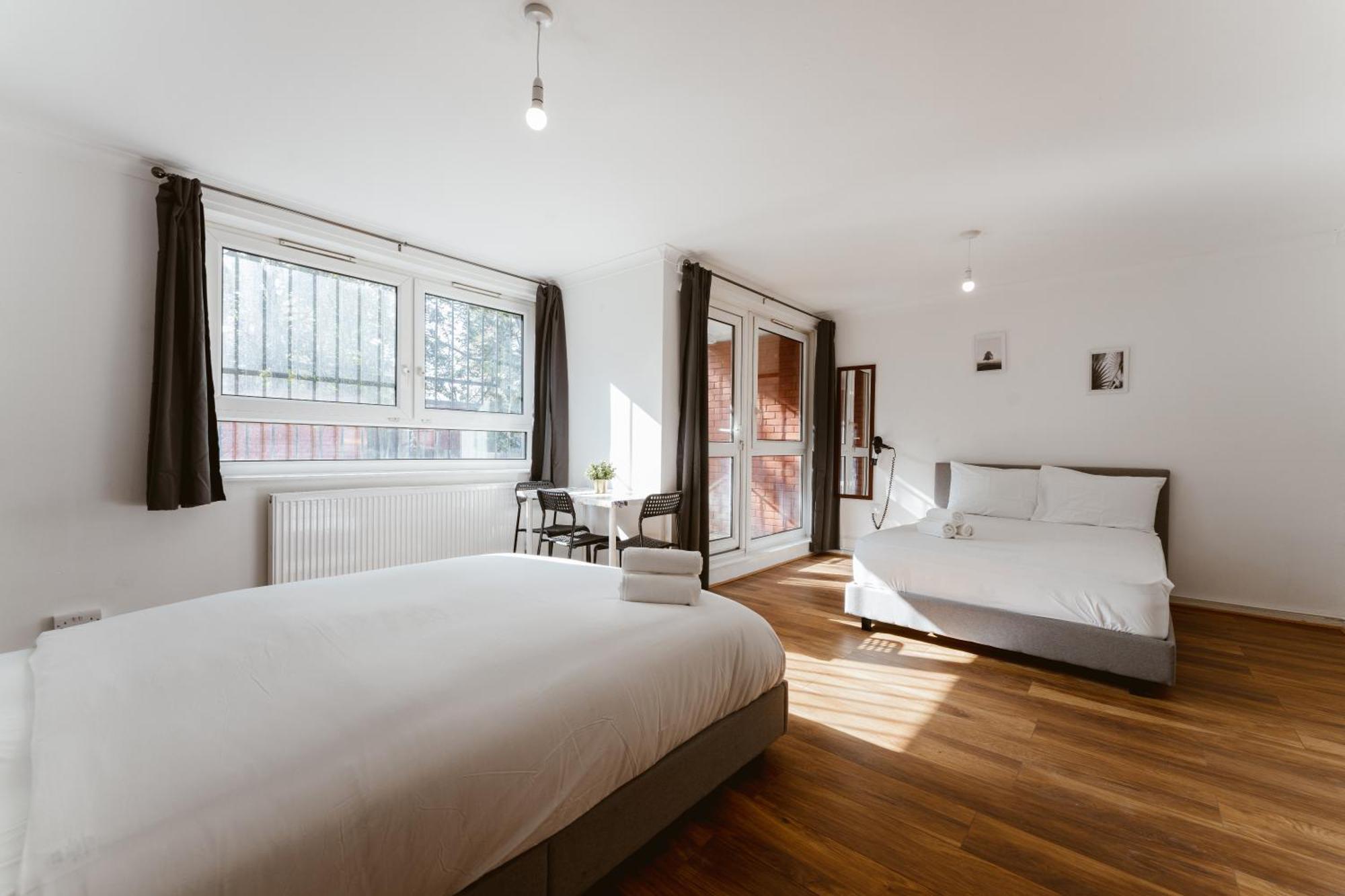 Shadwell Double - 13 * Londres