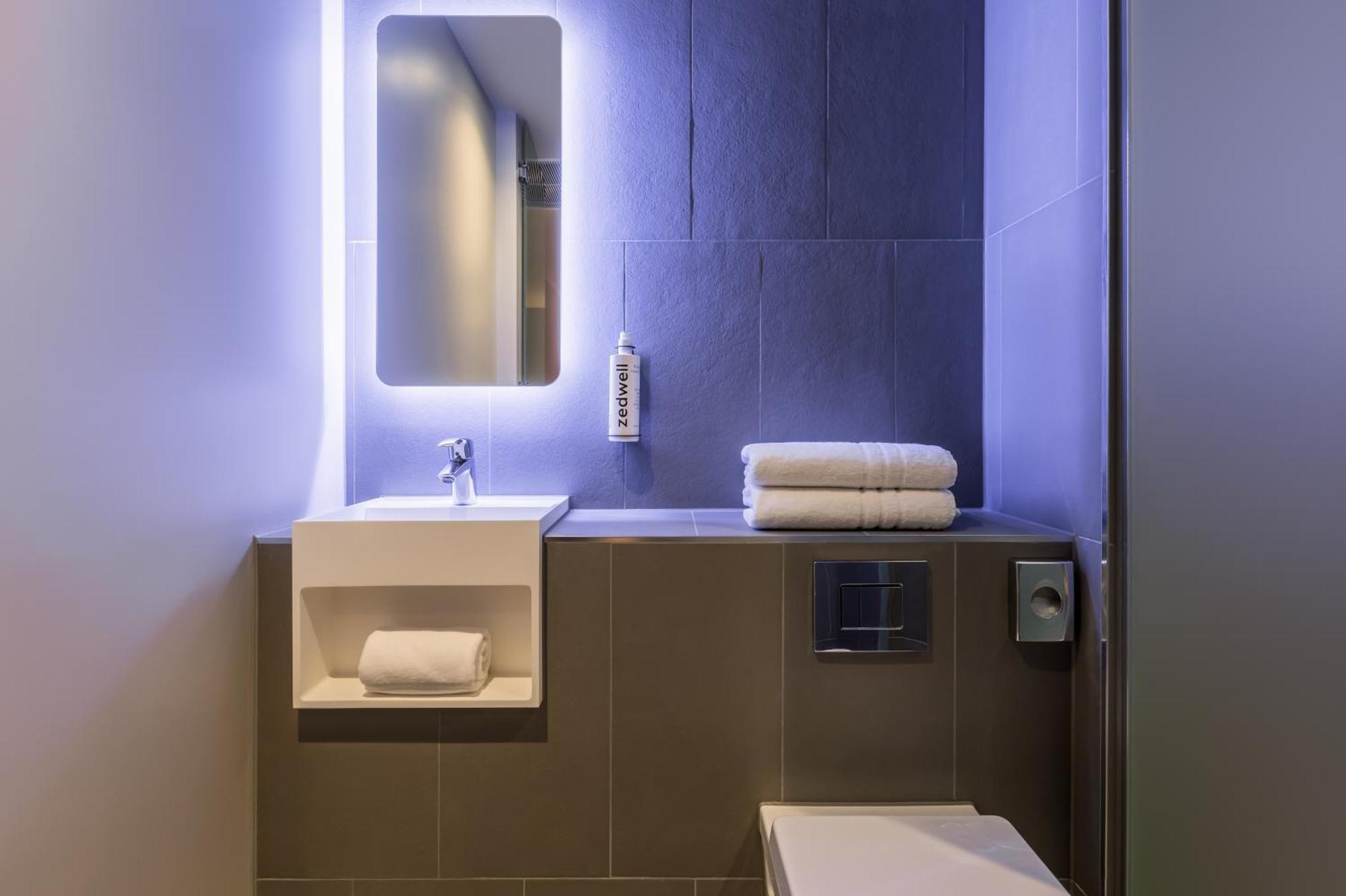 Zedwell Greenwich Hotel London