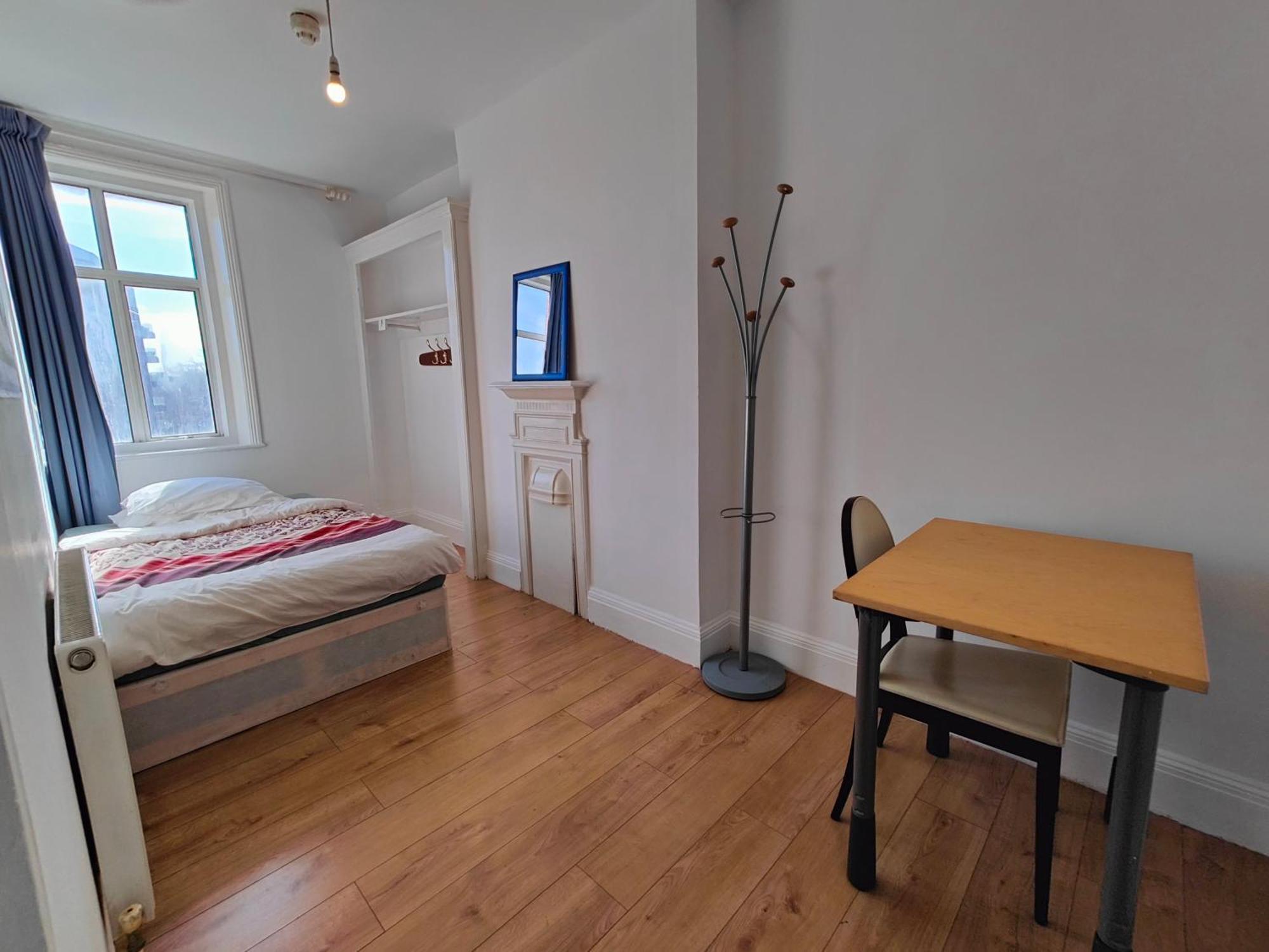 Accommodatie bij particulieren Large House In London's Trendiest Area Londen