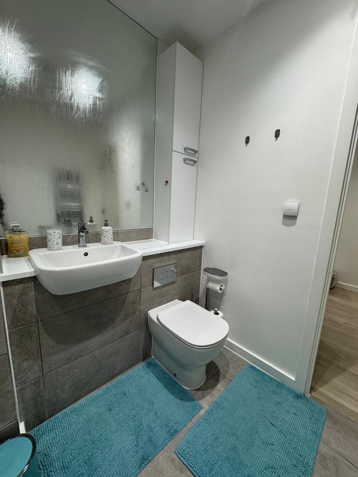 Apartment Luxury Effra Gardens, Canning Town 6 3bdr 2bth *