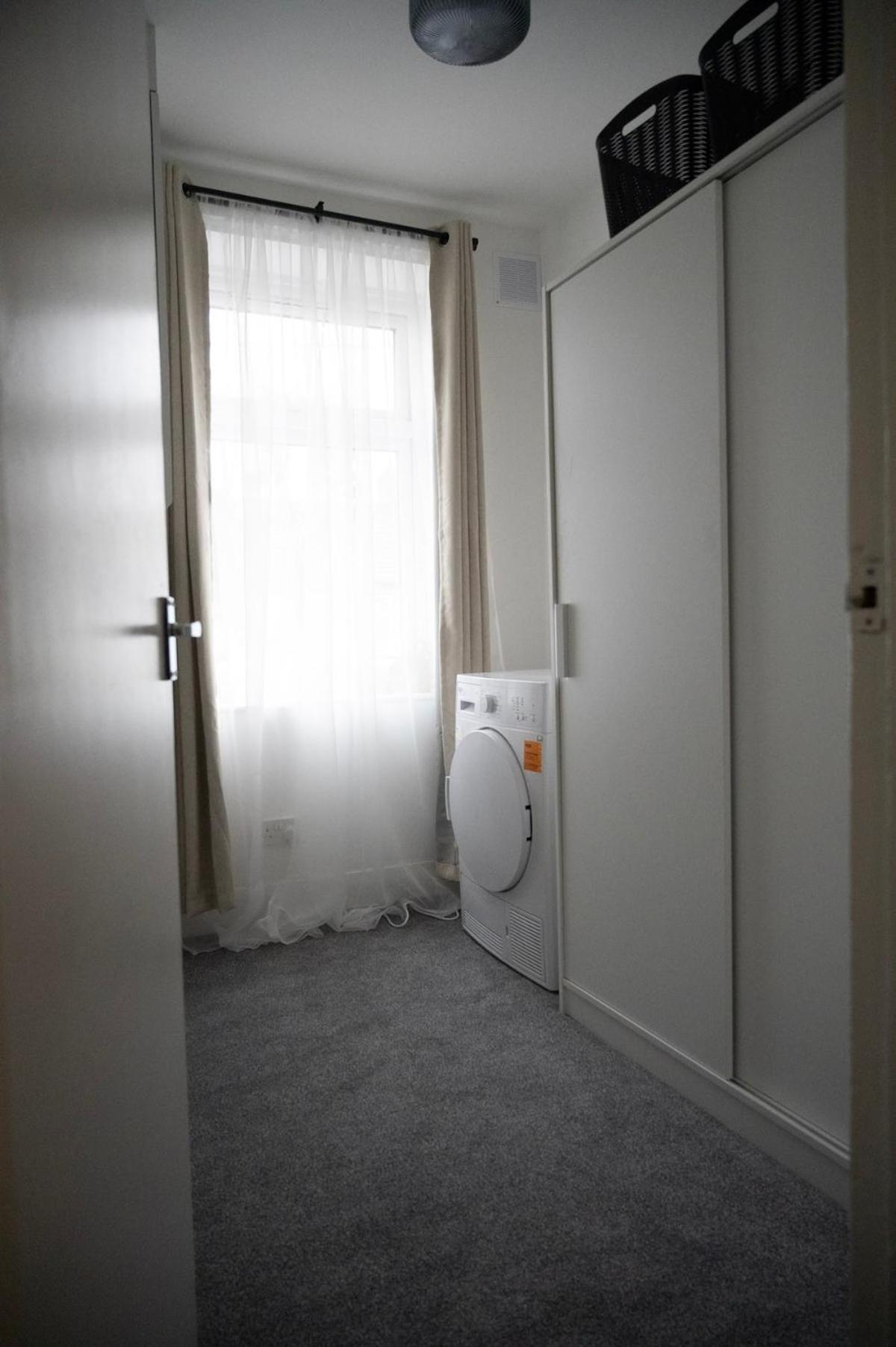 Bright 2-bed Flat With Skylight Attic Appartement