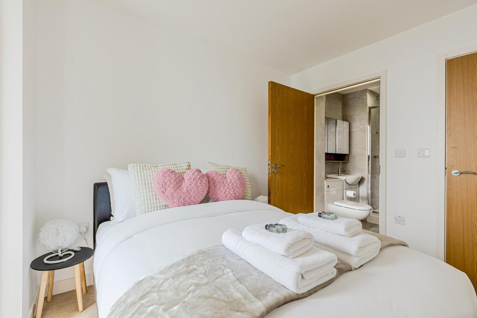 Apartamento 2br Gem With Balcony 5 Min Stratford Station