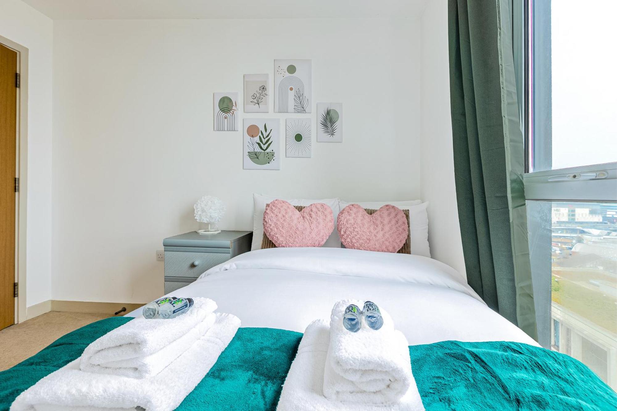 Apartamento 2br Gem With Balcony 5 Min Stratford Station Londres