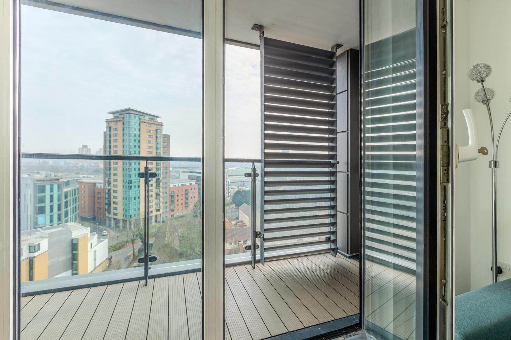 2br Gem With Balcony 5 Min Stratford Station Apartamento Londres