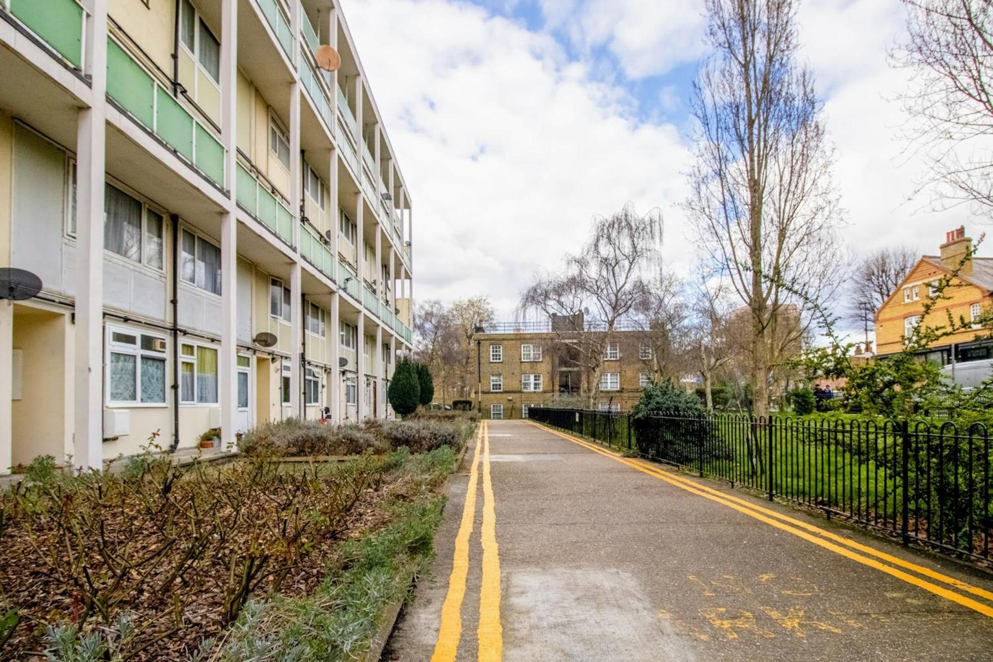 Appartement 2 Bedrooms Close To Limehouse Station