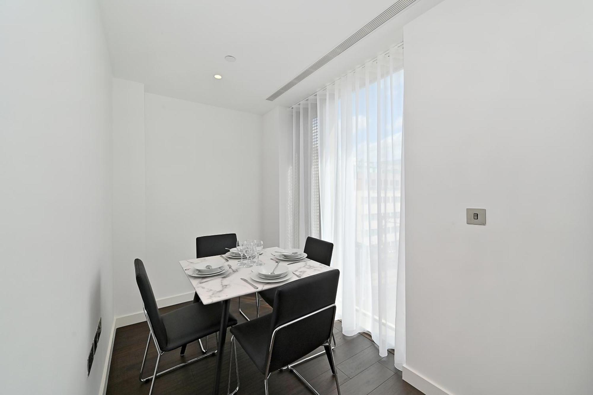 Apartment Access Tower Hill London