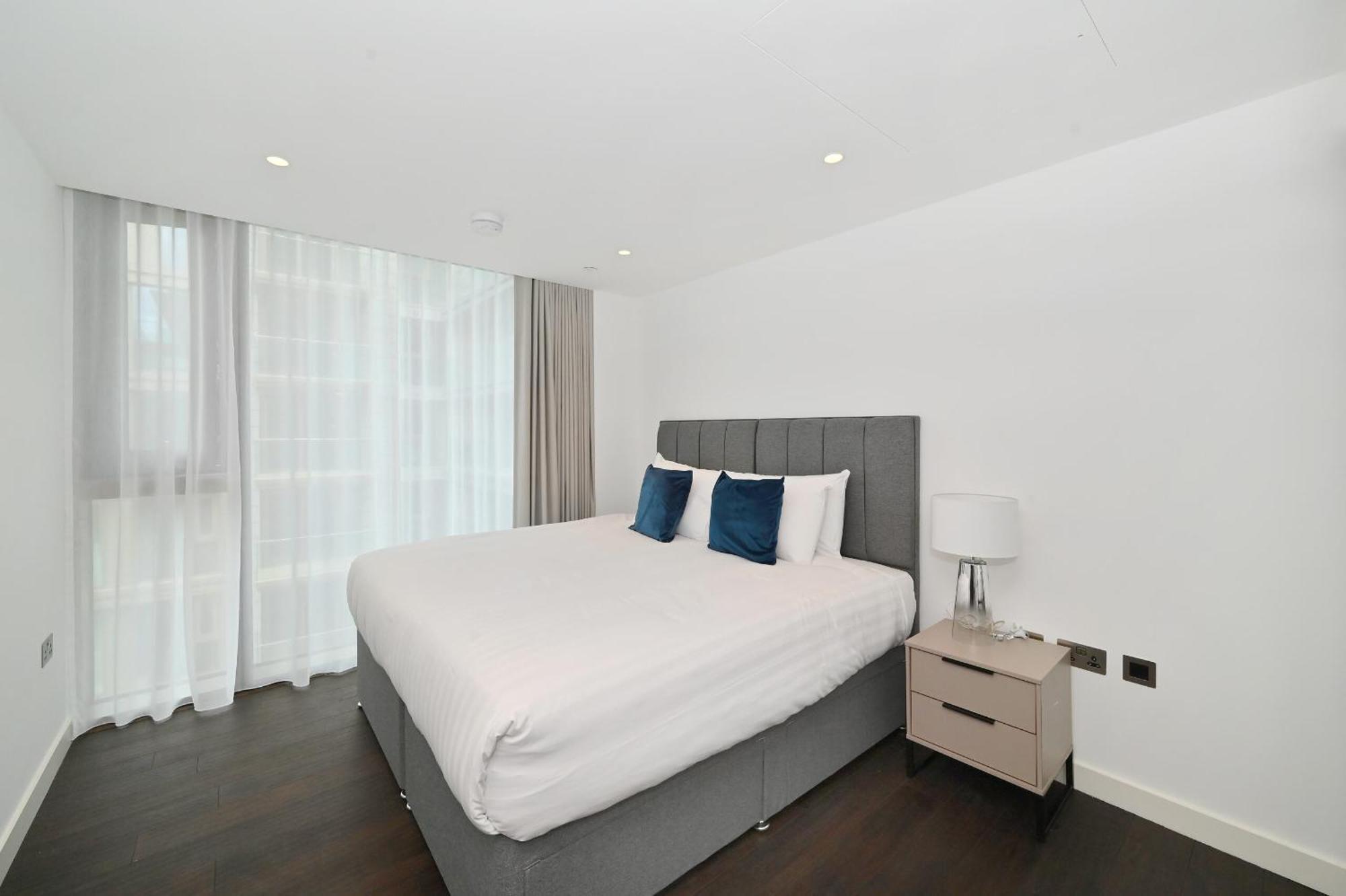 Access Tower Hill Apartment