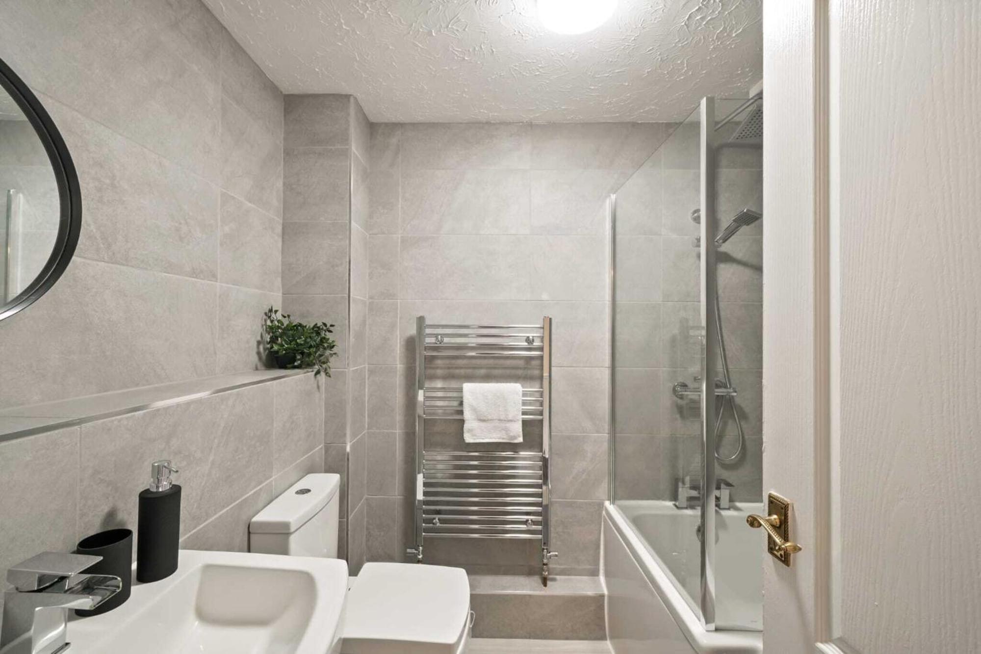 Cozy 2 Bed House Near Excel, The O2, Canary Wharf * Londres