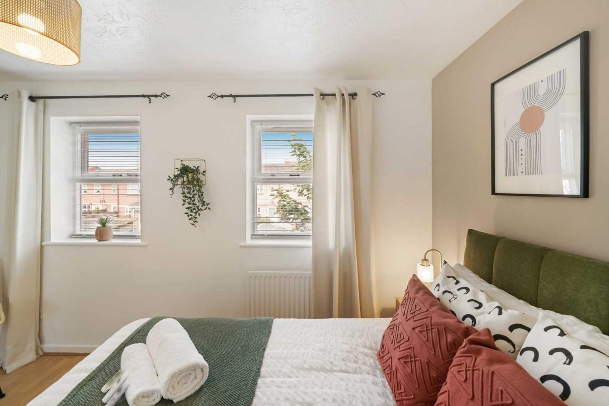 Cozy 2 Bed House Near Excel, The O2, Canary Wharf