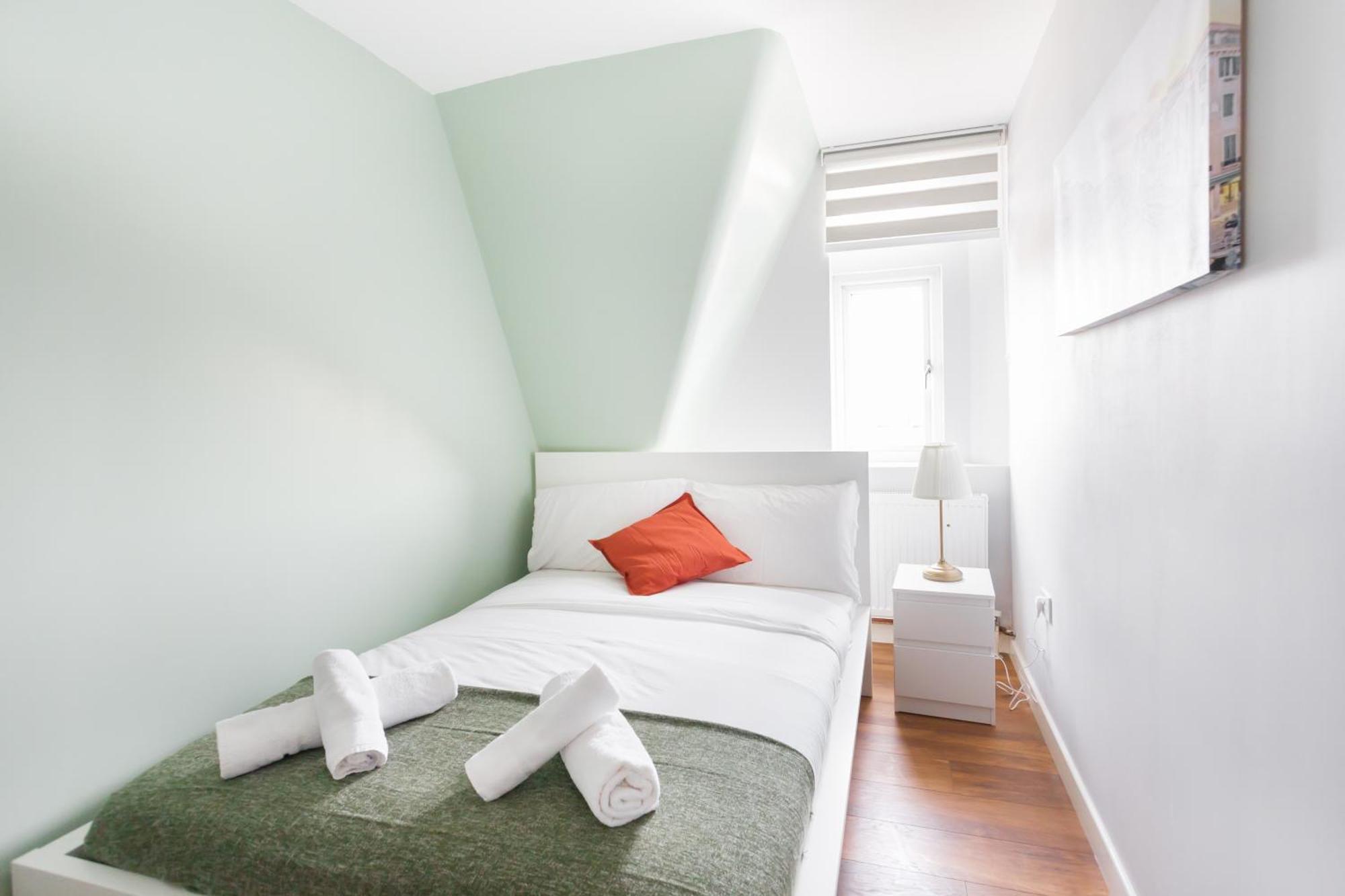 Apartamento Lovely 2 Bedrooms Flat Next To The Station *