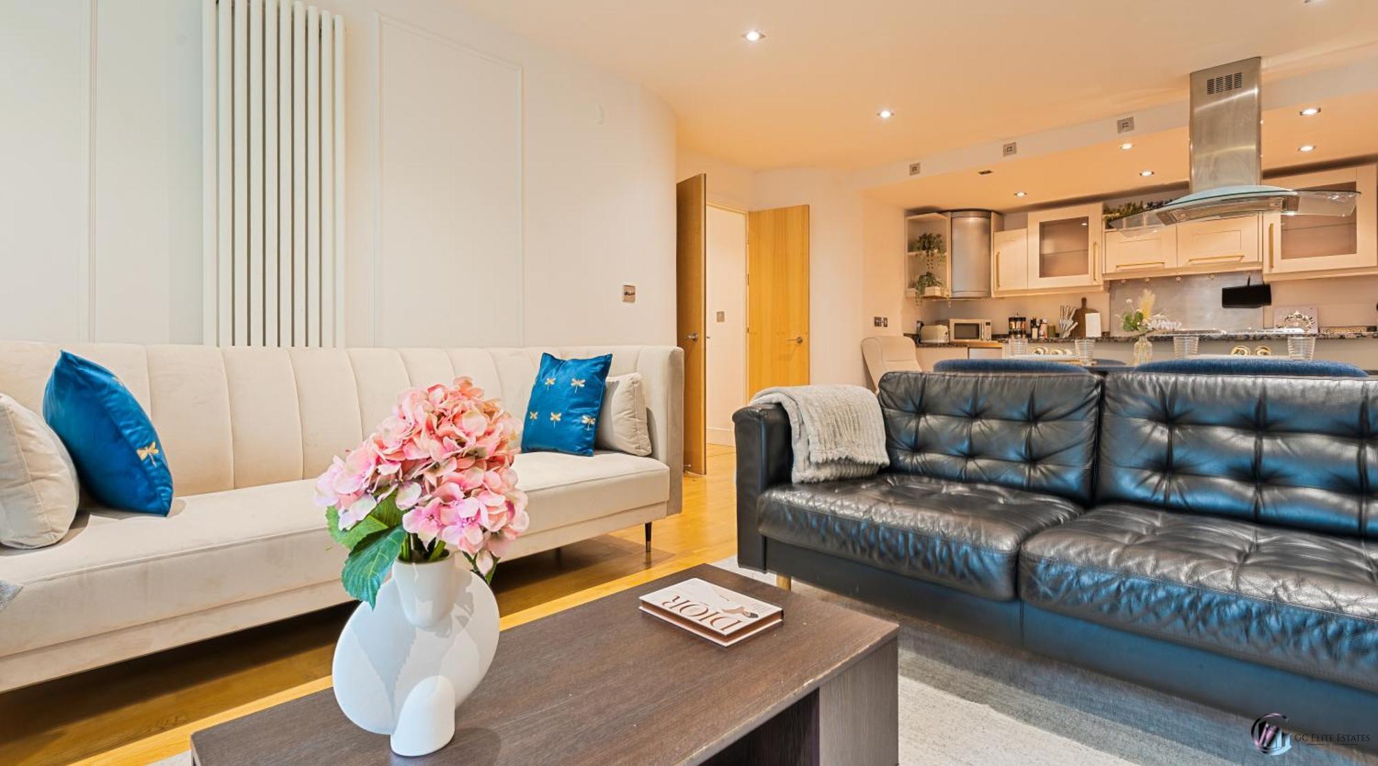 Appartement Canary Wharf Balcony & Waterfront 2-bed, 2-bath
