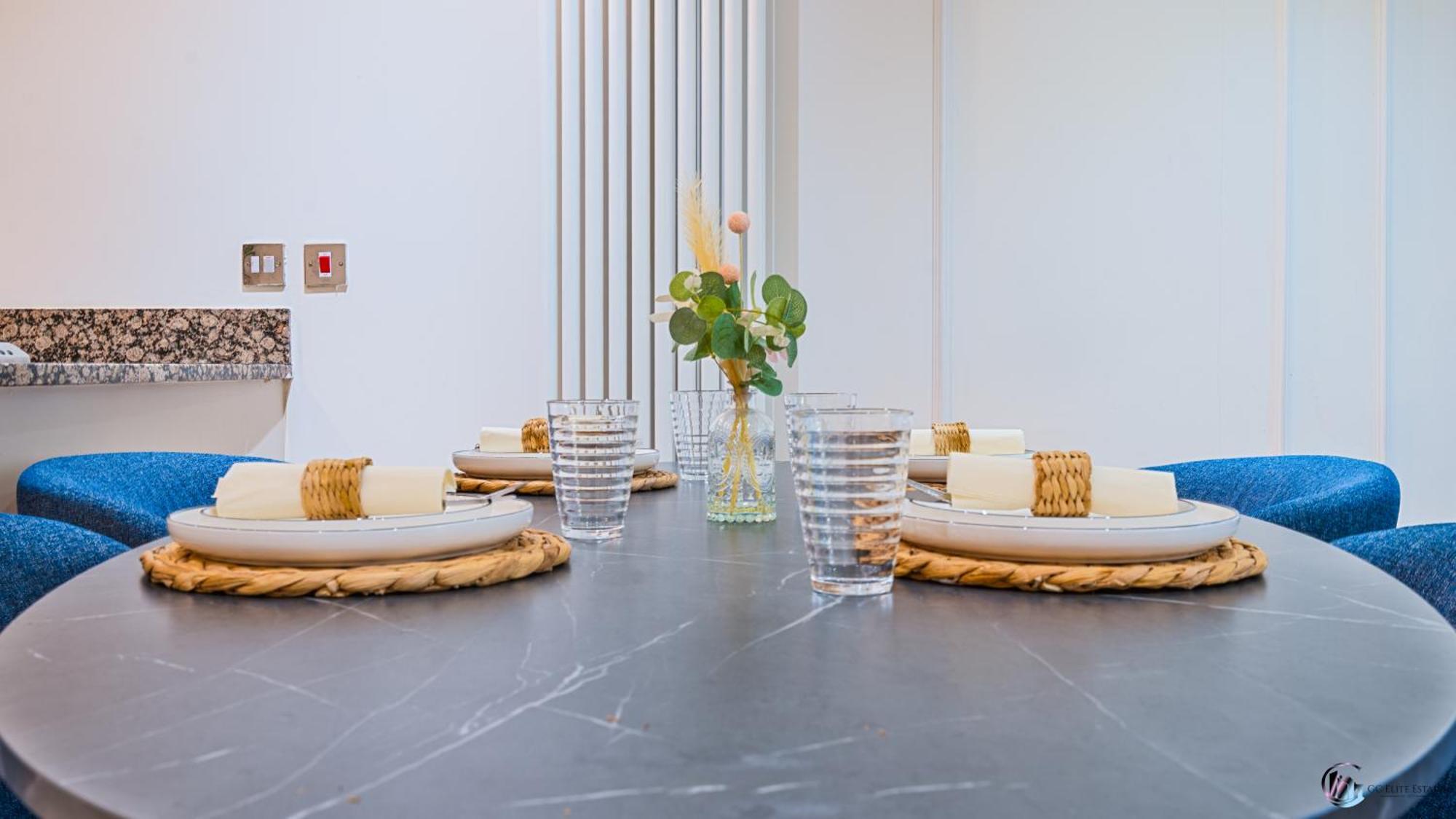 Appartement Canary Wharf Balcony & Waterfront 2-bed, 2-bath *