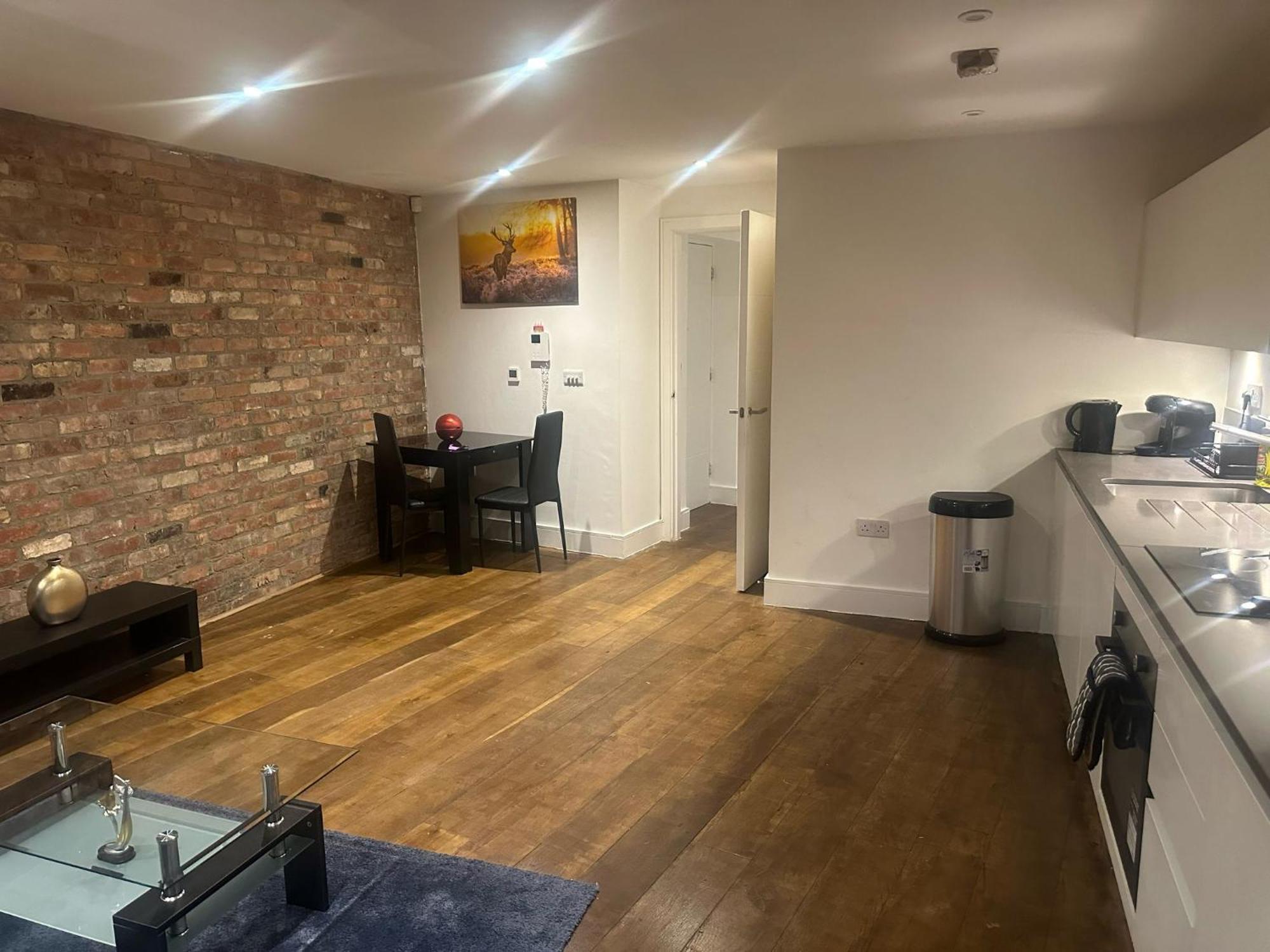 360 Cosy Greenwich