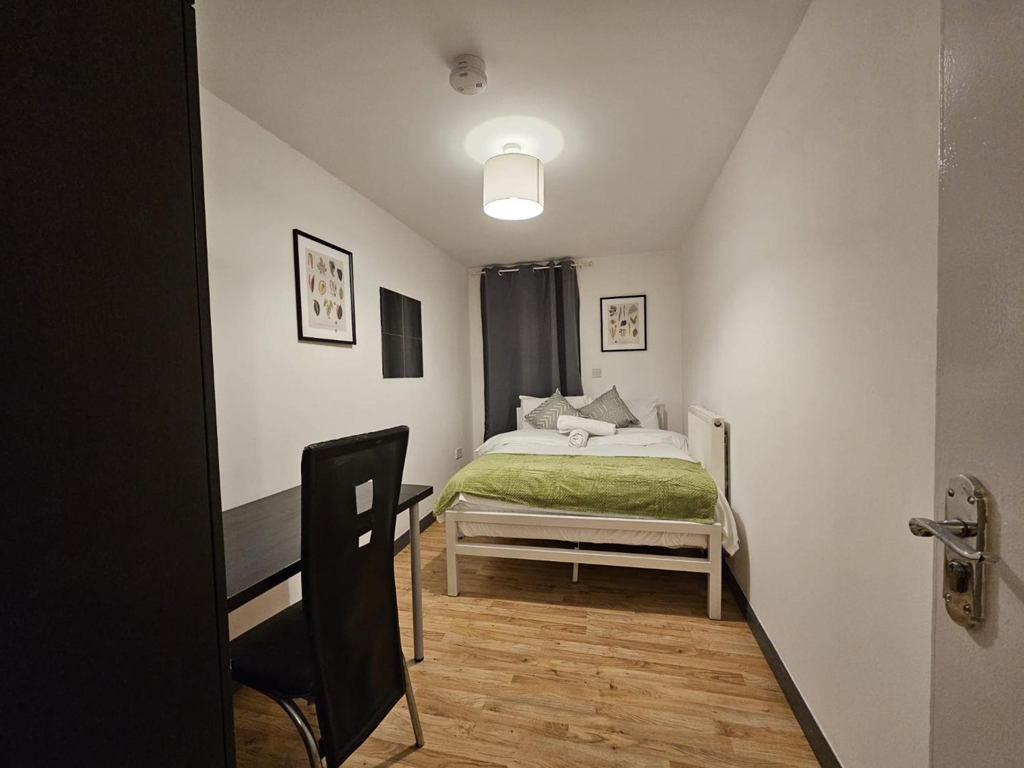 E1 Luxury Flat *