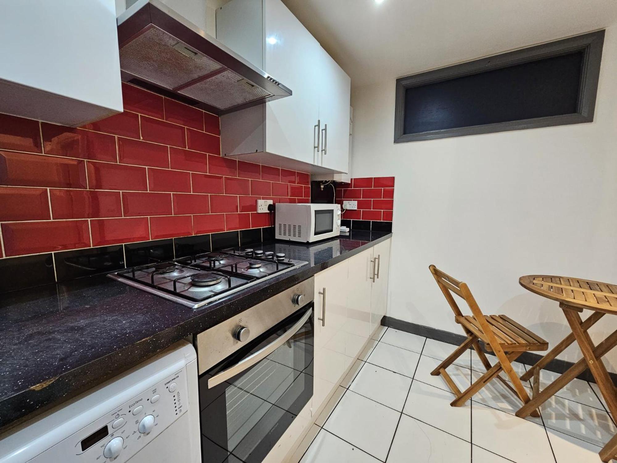 E1 Luxury Flat *