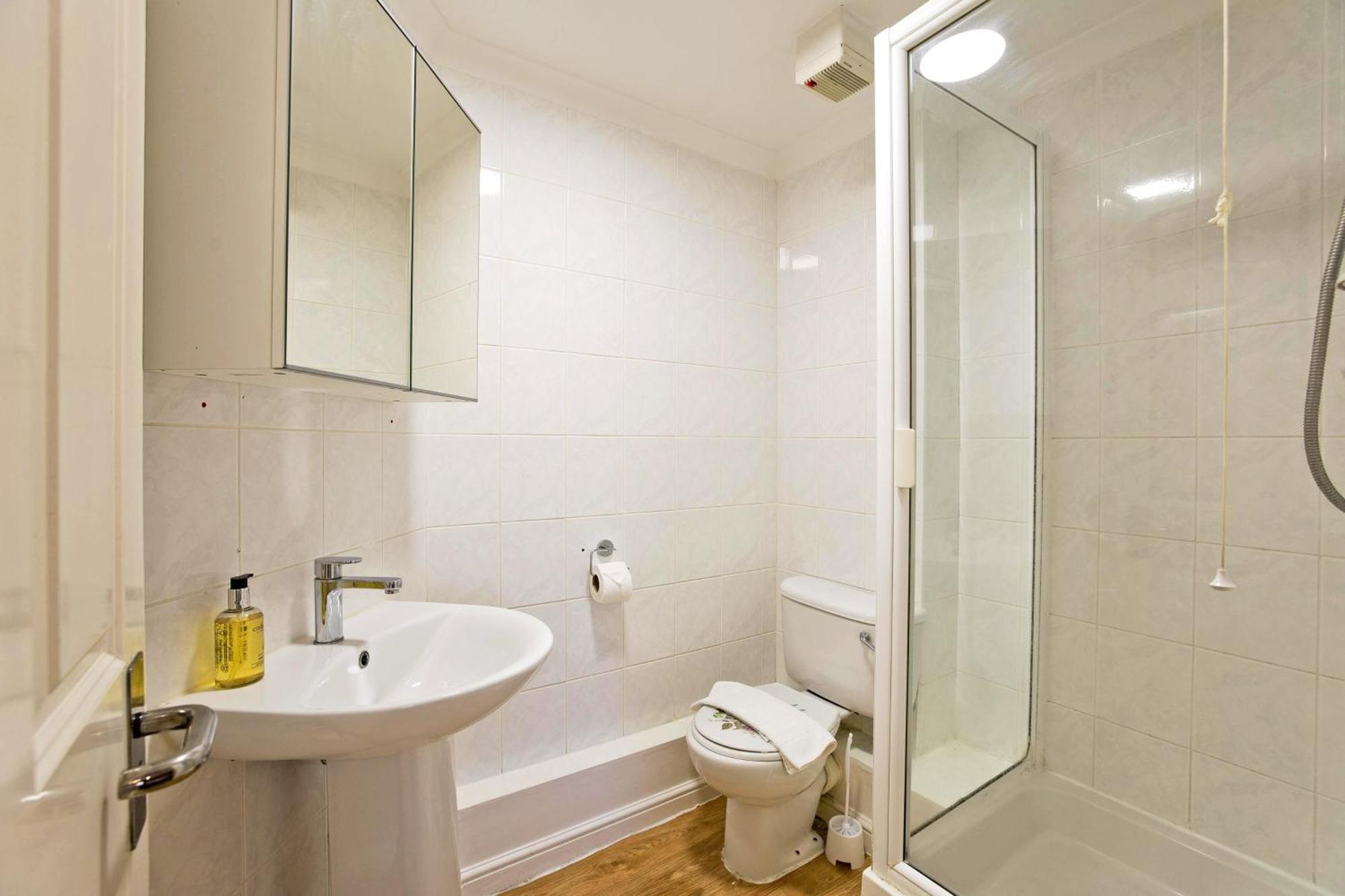Imperial Meridian Place * Londen