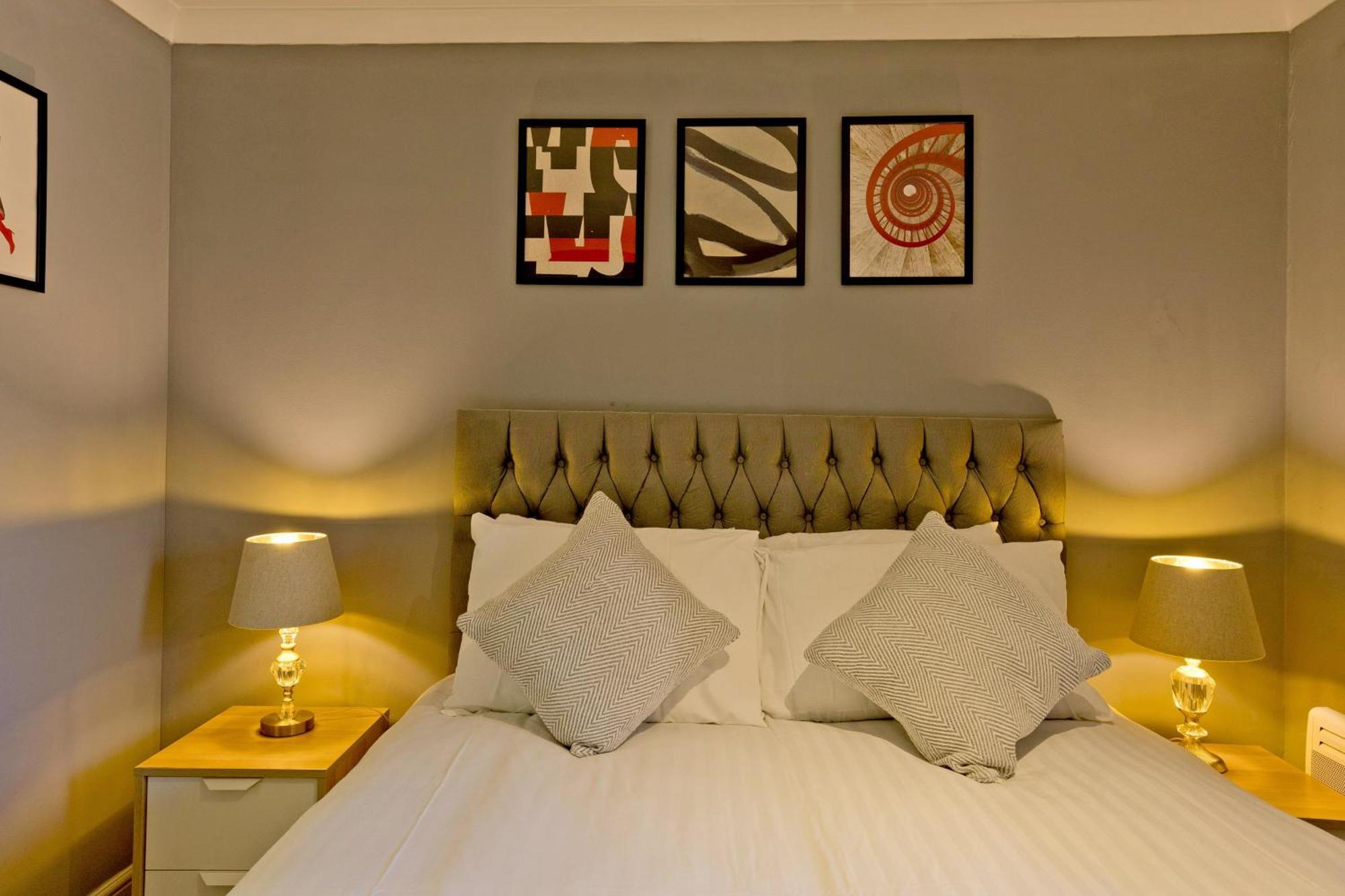 Imperial Meridian Place * Londen