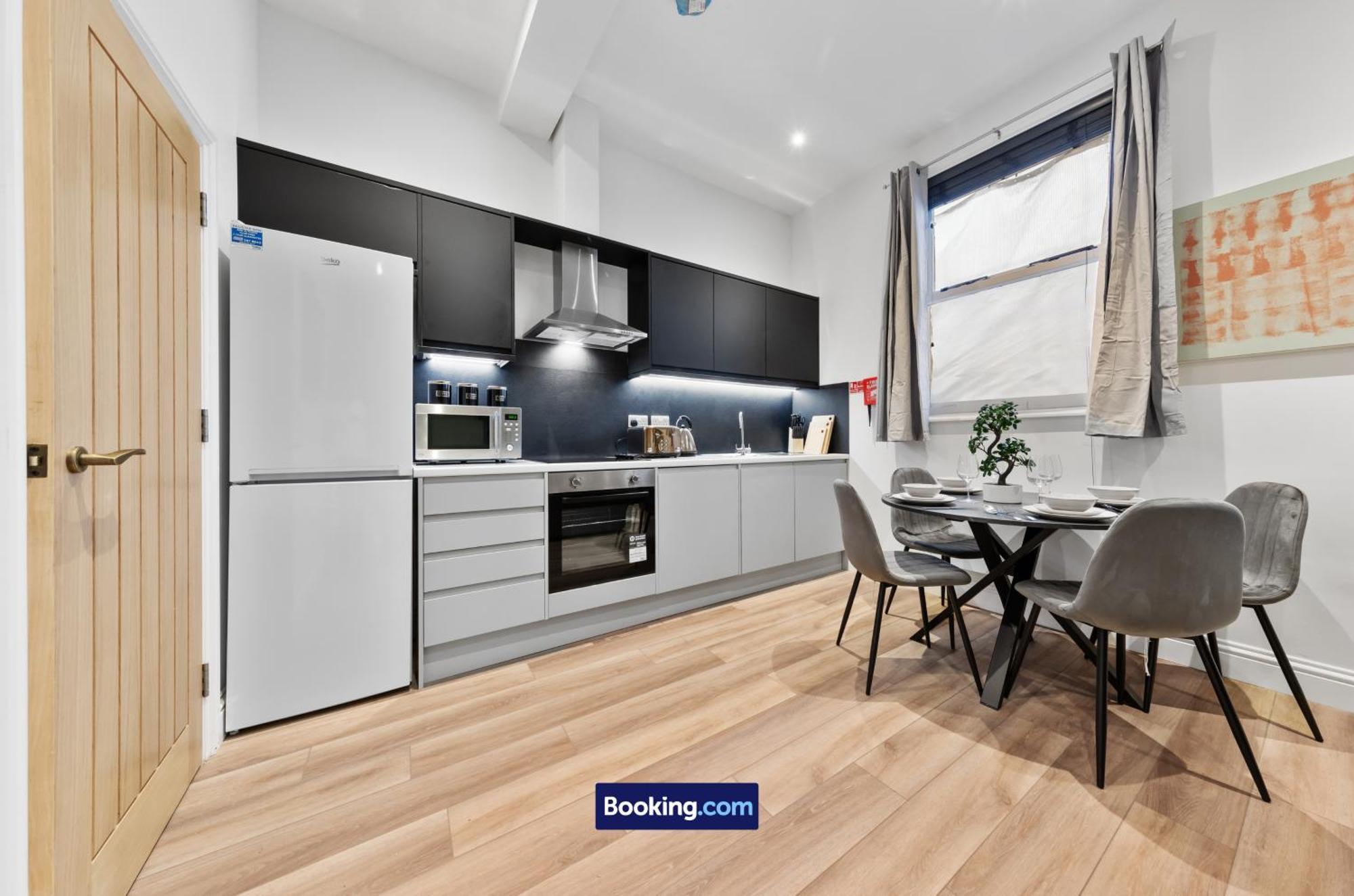 Modern, & Comfy By Smart Short Lets & Serviced Deptford With Free Wifi