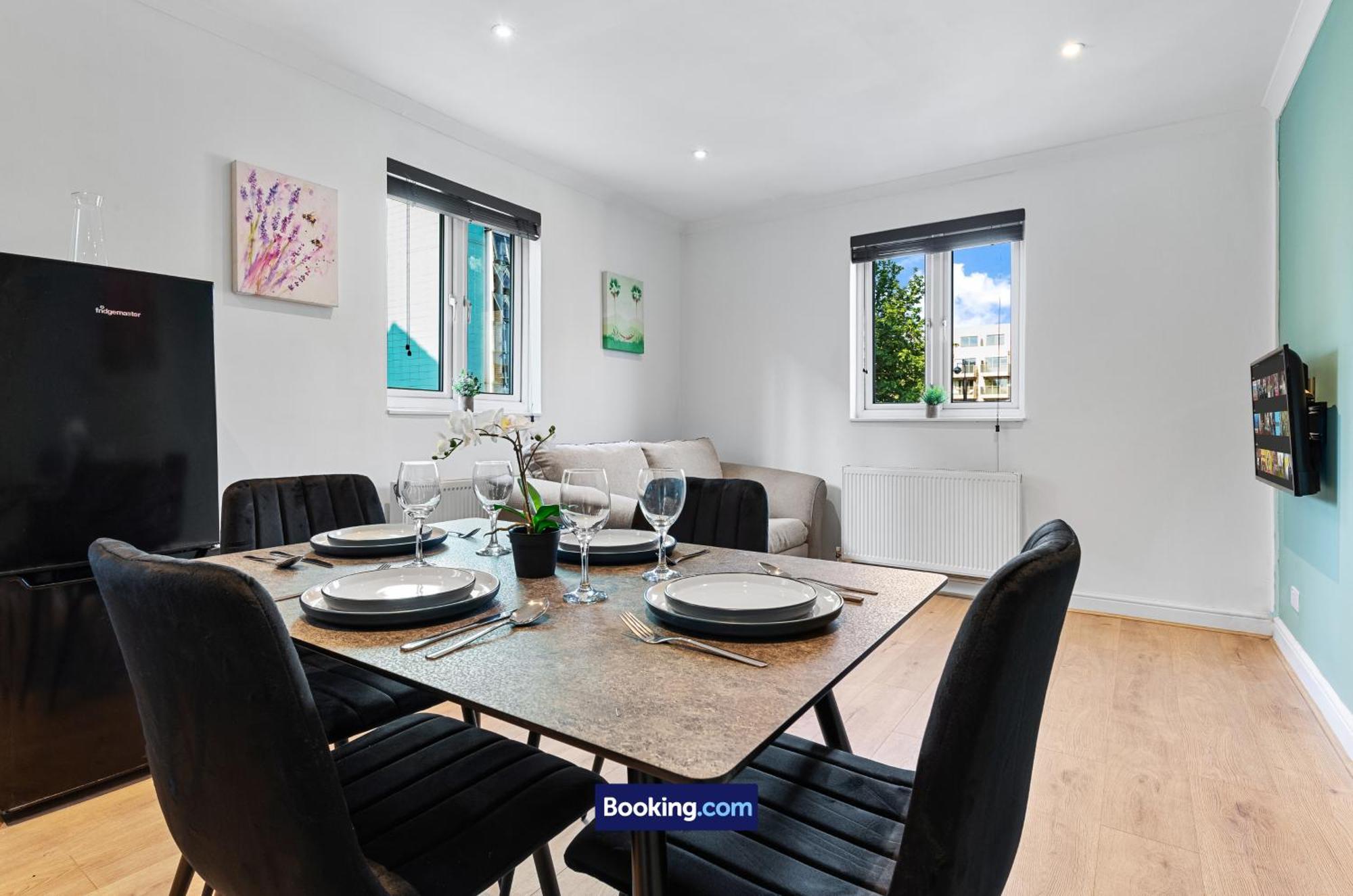 Modern, & Comfy By Smart Short Lets & Serviced Deptford With Free Wifi Apartment *