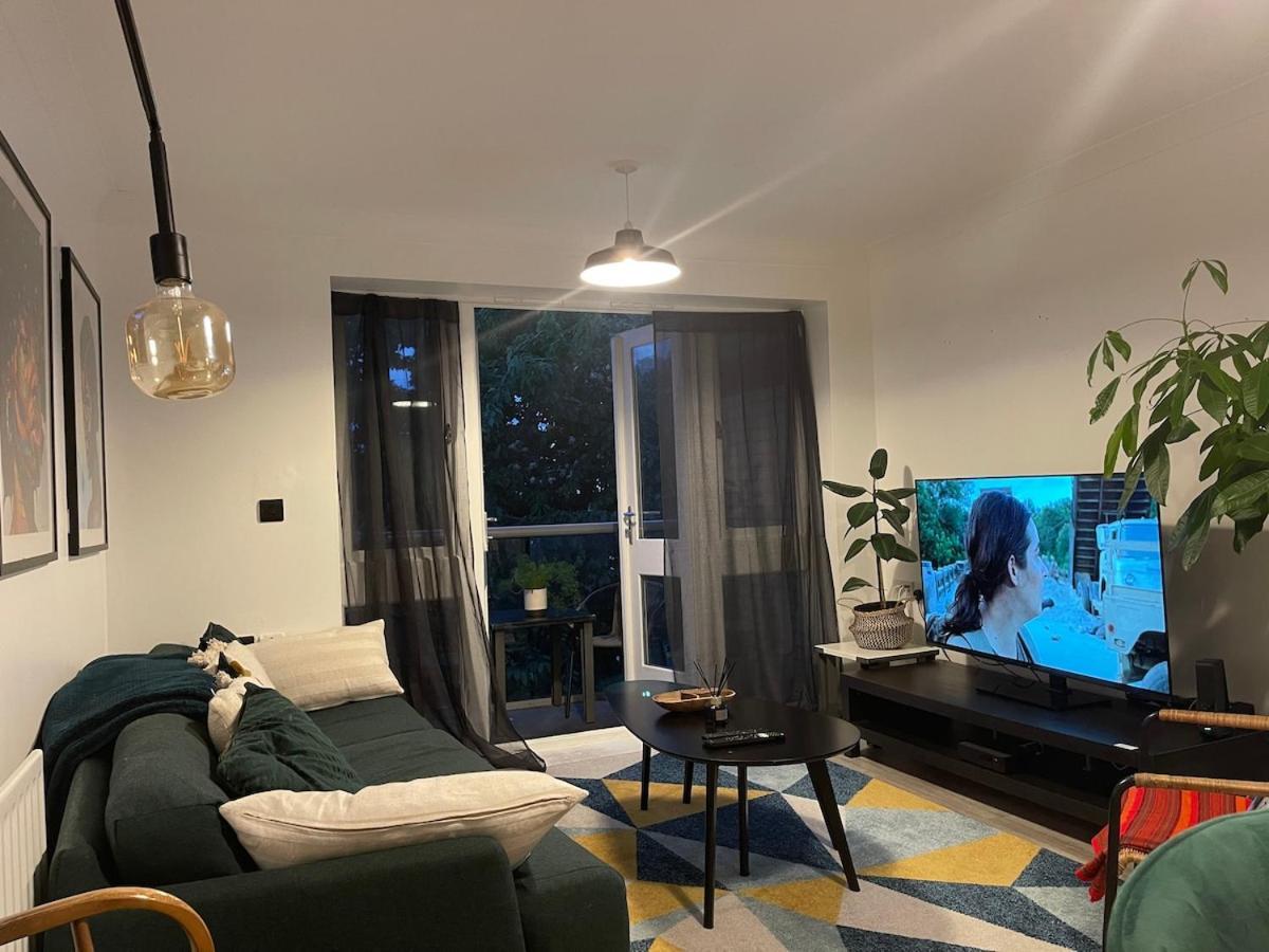 Apartamento Lovely 2 Bedroom Flat With Free Parking And Wifi