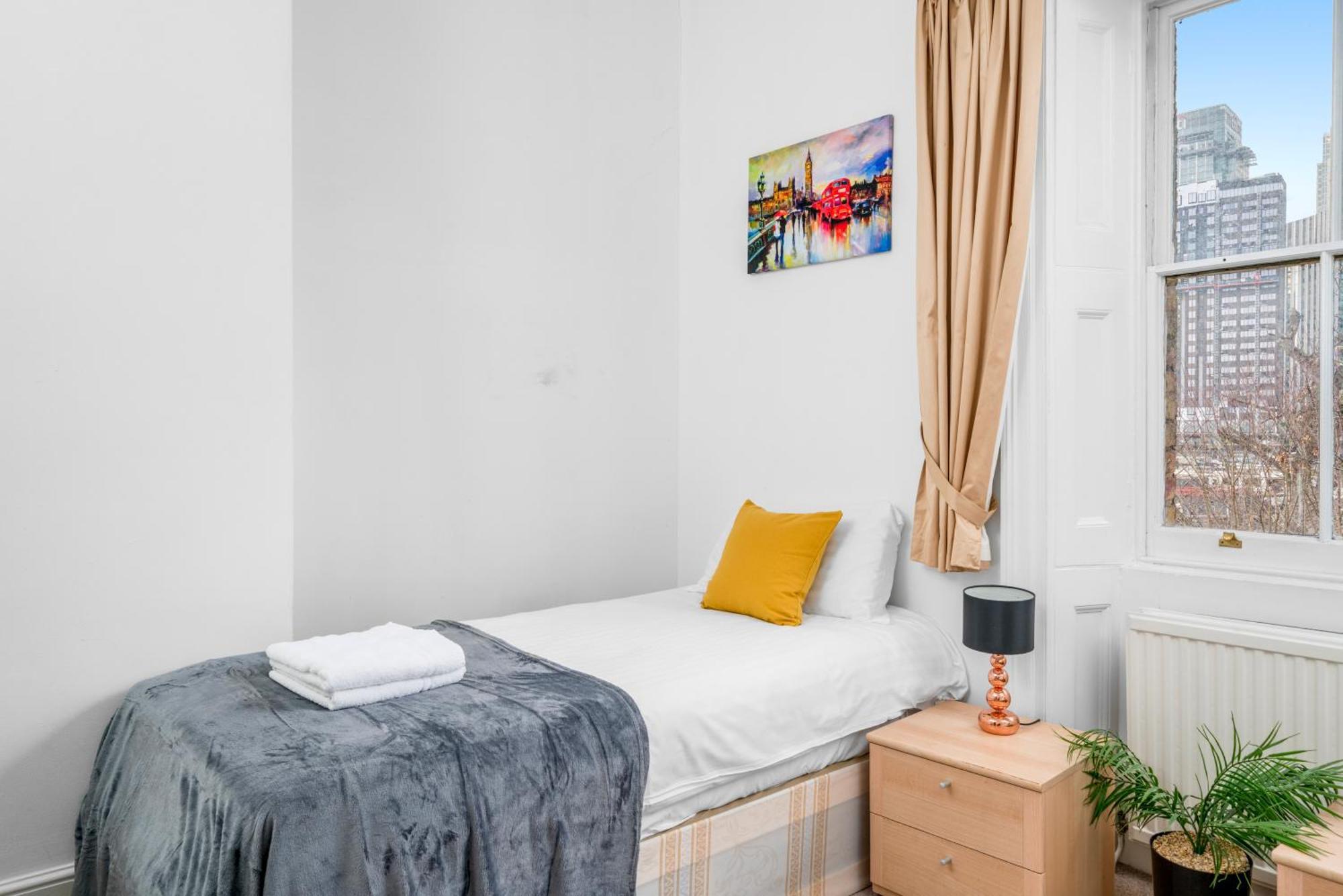 Apartamento Larger Groups Close To O2 Arena Excel Canary Wharf With Wifi And Parking Within Mins Walk To Drl & Jubilee Line Londres