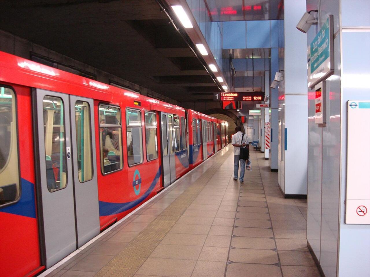 Appartement Maitland Luxury 2 Bedroom Greenwich With Good Living Space Sleeps 5 Guest- 1 Minute From Greenwich Dlr Station *