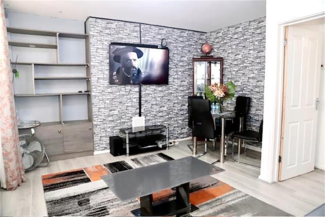 Appartement Maitland Luxury 2 Bedroom Greenwich With Good Living Space Sleeps 5 Guest- 1 Minute From Greenwich Dlr Station