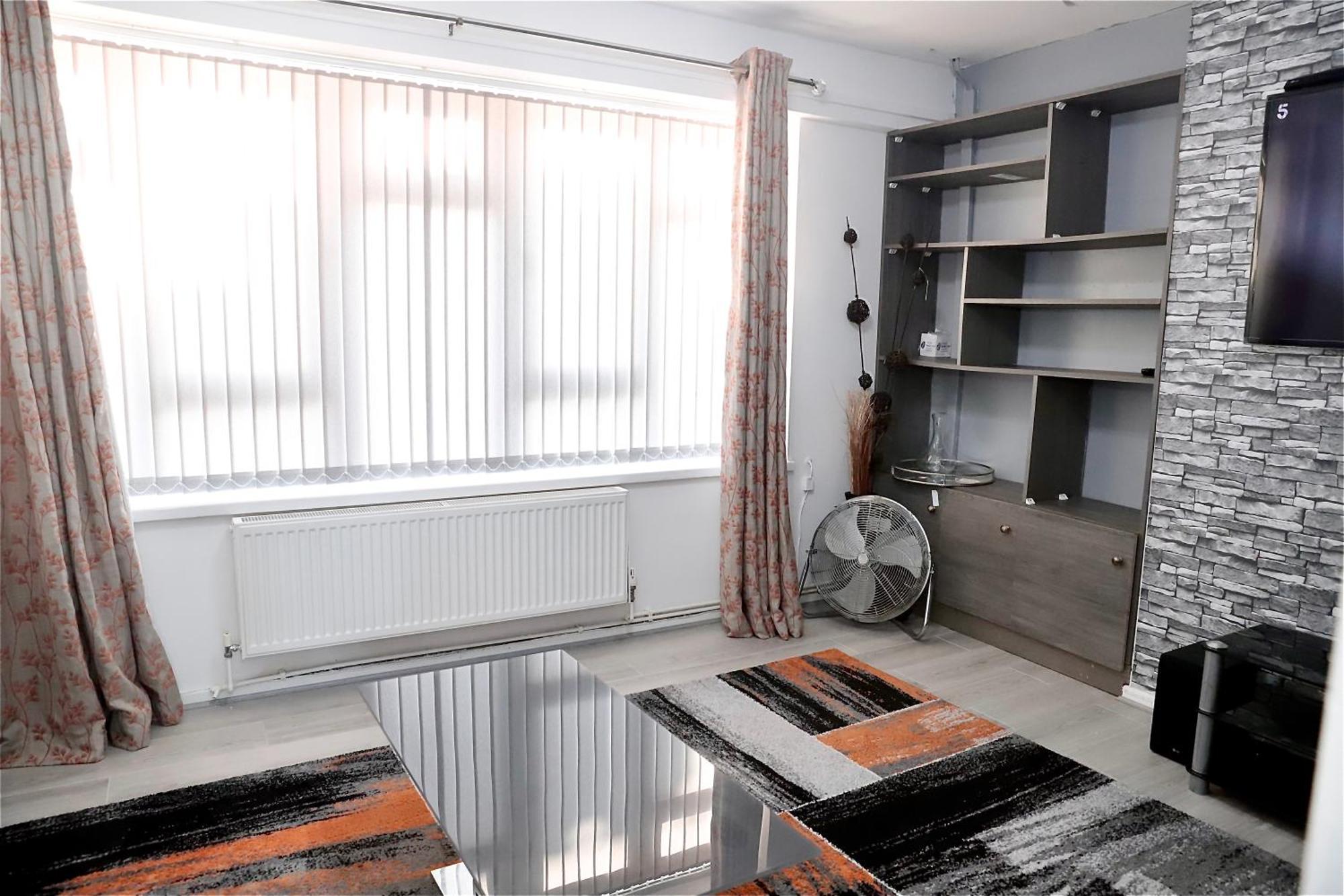 Maitland Luxury 2 Bedroom Greenwich With Good Living Space Sleeps 5 Guest- 1 Minute From Greenwich Dlr Station Appartement