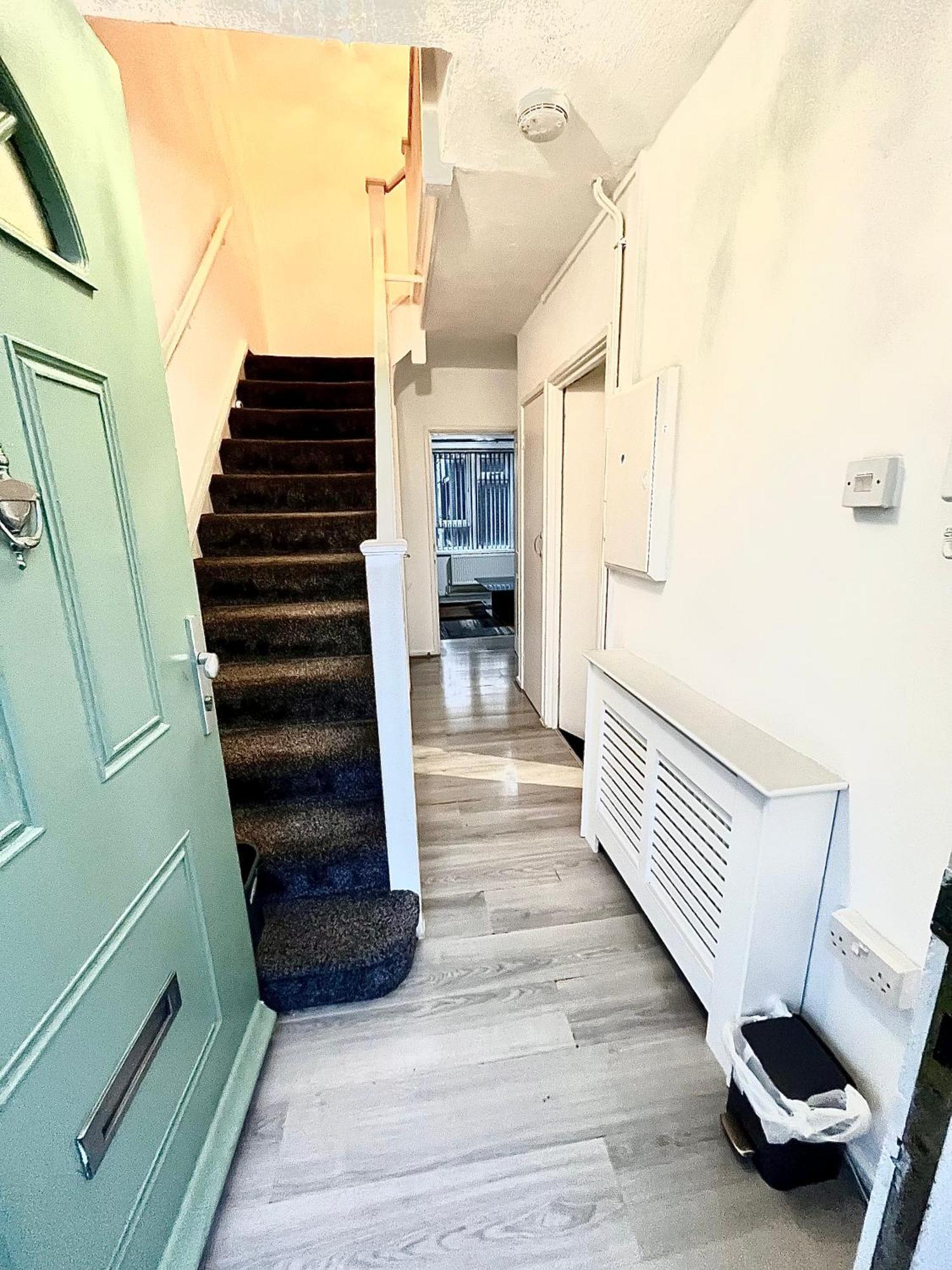 Maitland Luxury 2 Bedroom Greenwich With Good Living Space Sleeps 5 Guest- 1 Minute From Greenwich Dlr Station Appartement Londres
