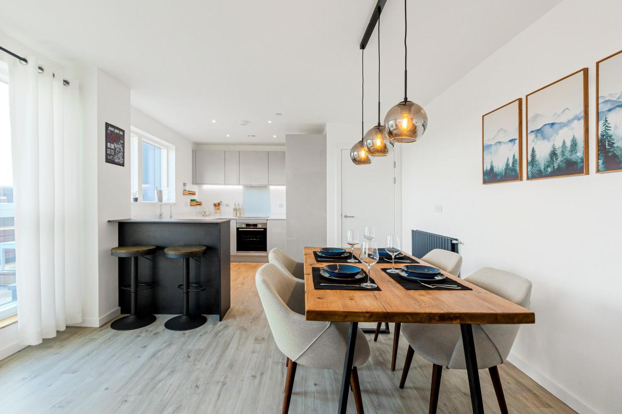 Magnificent New Cross 2br Penthouse With Balcony And Views Apartamento *