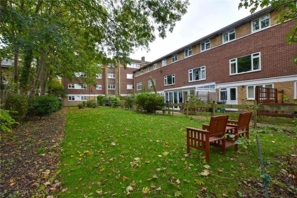 Oriental, 2 Double Bedroom Flat, Royal Greenwich, Se *