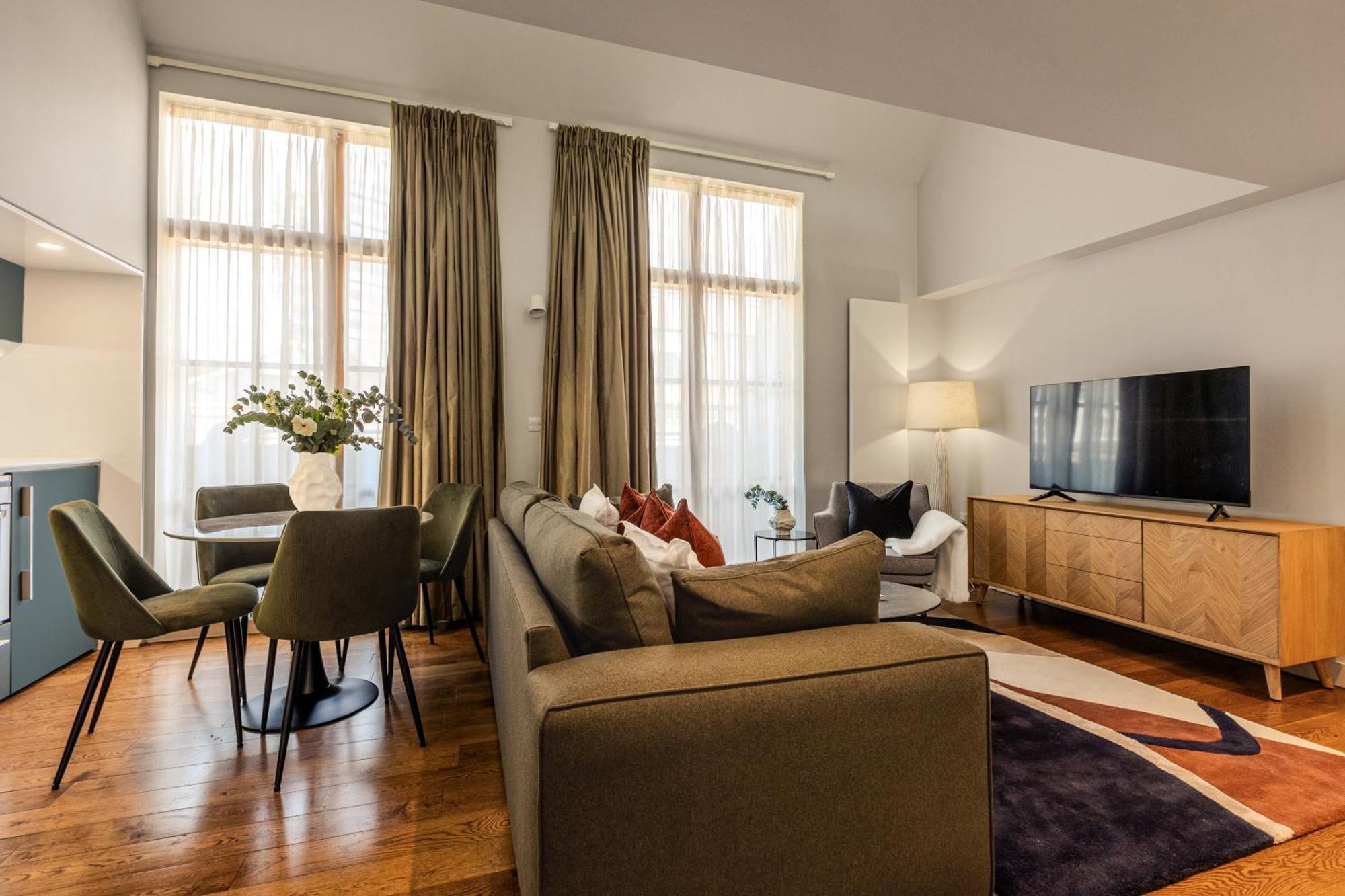 Appart hôtel Servised On Artillery Lane 4*