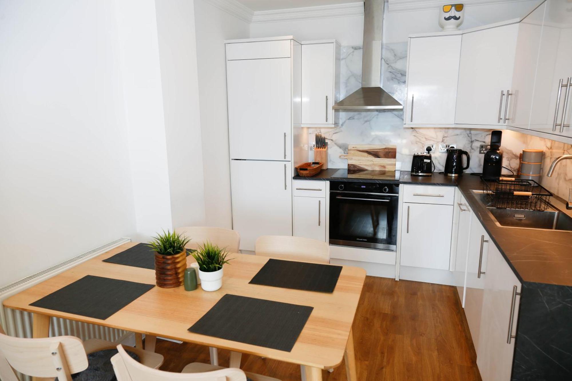 Appartement New Luxury In Location Next To Shops, Cafes, Bars & Metro
