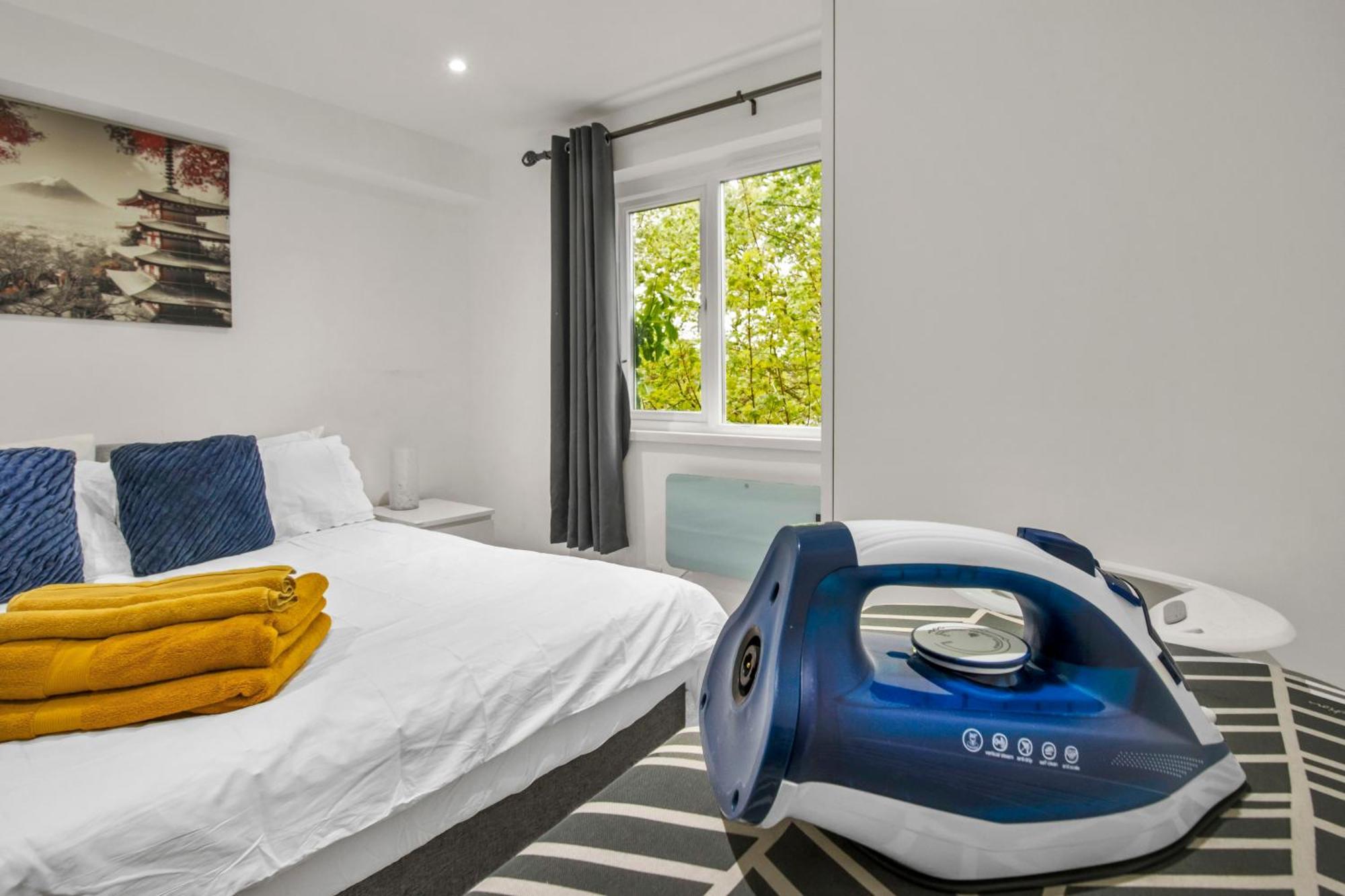 New King Size Bed With Free Parking Apartamento