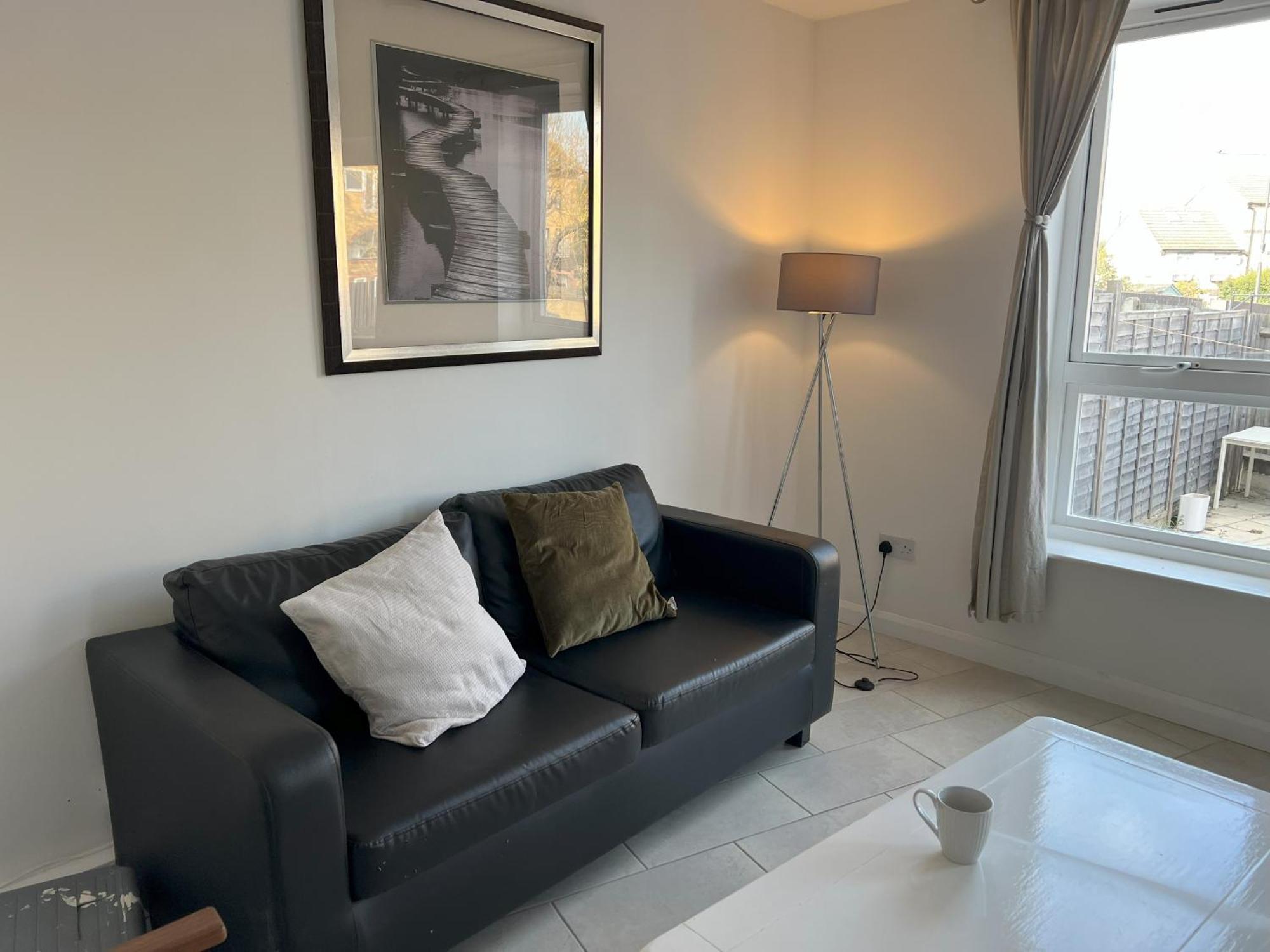 En-suite Double On Riverside Of Canada Water Londres
