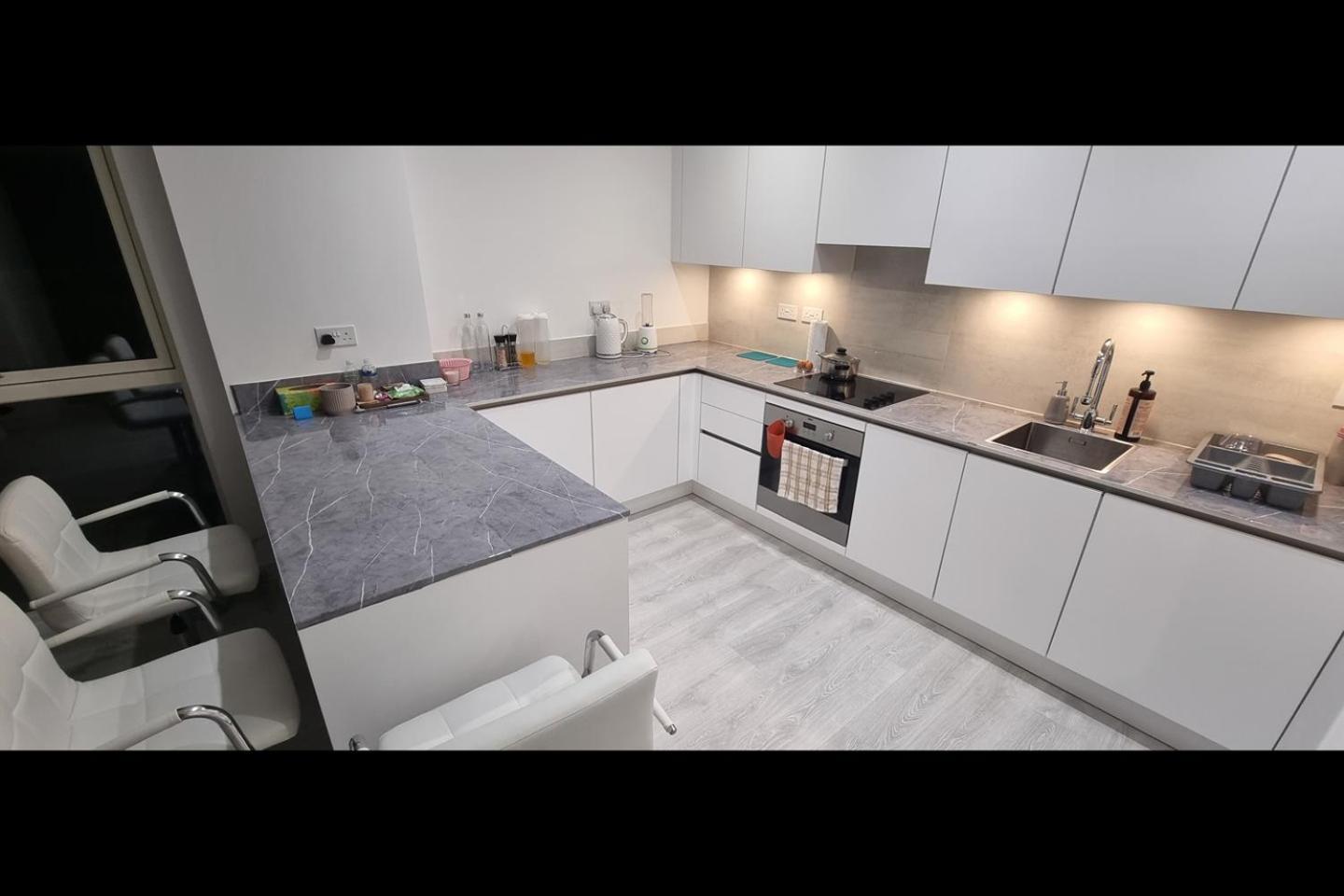 Shared-Luxury Stay Next To Heathrow Séjour chez l'habitant Londres