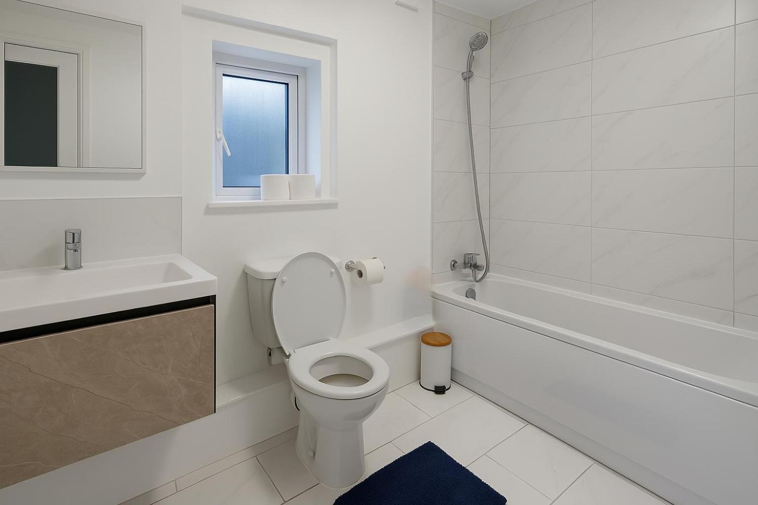 Spacious 4Br Home Near Abba Stadium Tube -Zone 2 Londres